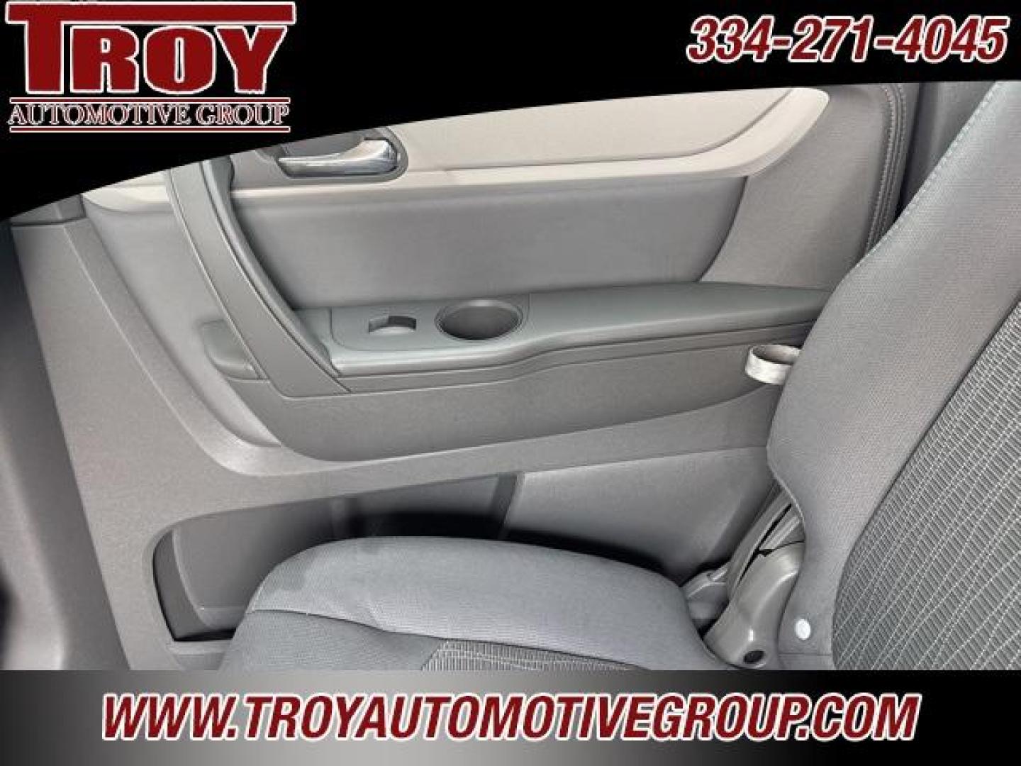 2016 Silver Ice Metallic /Dark Titanium/Light Titanium Chevrolet Traverse LS (1GNKRFED6GJ) with an 3.6L V6 SIDI engine, Automatic transmission, located at 6812 Atlanta Hwy, Montgomery, AL, 36117, (334) 271-4045, 32.382118, -86.178673 - 3rd Seat!!<br>Tow Package!!<br>Back Up Camera!! - Photo#32