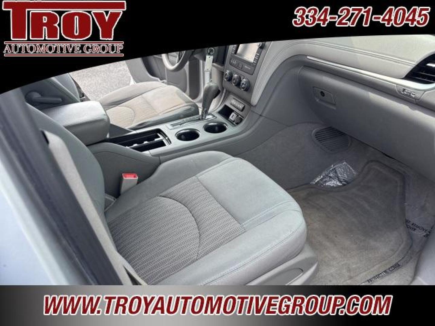2016 Silver Ice Metallic /Dark Titanium/Light Titanium Chevrolet Traverse LS (1GNKRFED6GJ) with an 3.6L V6 SIDI engine, Automatic transmission, located at 6812 Atlanta Hwy, Montgomery, AL, 36117, (334) 271-4045, 32.382118, -86.178673 - 3rd Seat!!<br>Tow Package!!<br>Back Up Camera!! - Photo#37