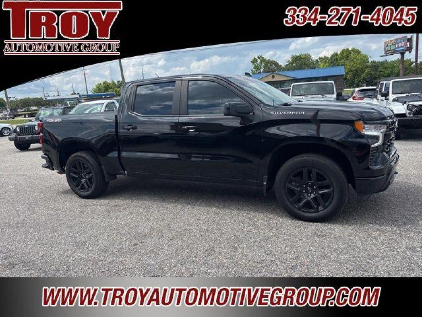 2022 Black /Black Chevrolet Silverado 1500 RST (2GCUDEED2N1) with an EcoTec3 5.3L V8 engine, Automatic transmission, located at 6812 Atlanta Hwy, Montgomery, AL, 36117, (334) 271-4045, 32.382118, -86.178673 - Black 2022 Chevrolet Silverado 1500 RST 4WD EcoTec3 5.3L V8 10-Speed Automatic<br><br>Financing Available---Top Value for Trades.<br><br>Odometer is 17769 miles below market average! - Photo#9