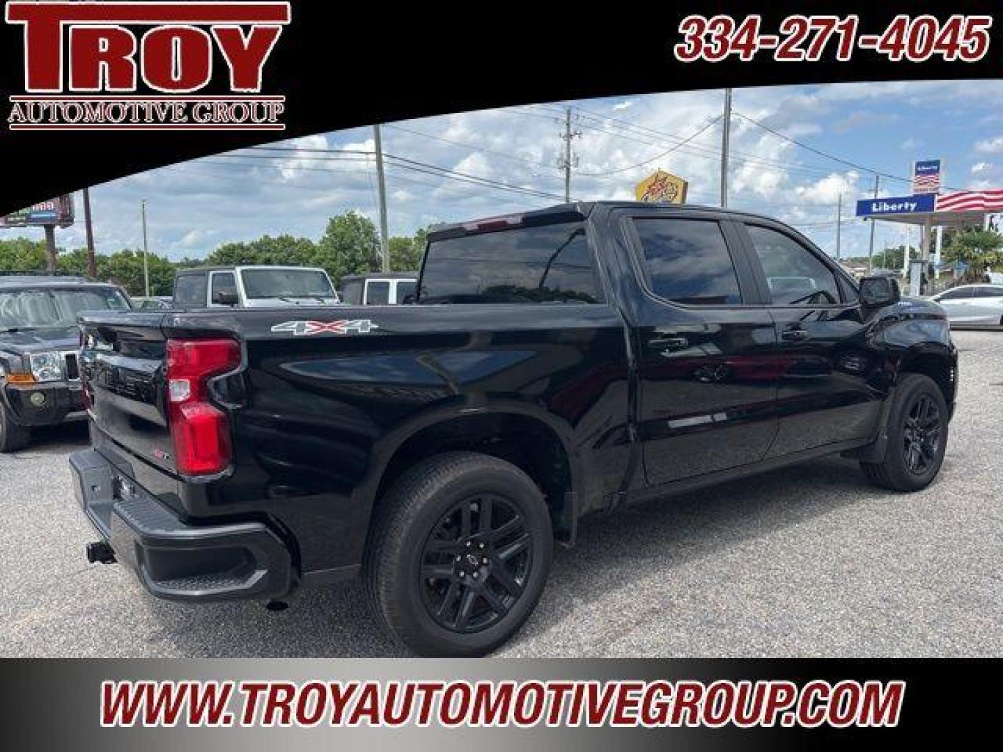 2022 Black /Black Chevrolet Silverado 1500 RST (2GCUDEED2N1) with an EcoTec3 5.3L V8 engine, Automatic transmission, located at 6812 Atlanta Hwy, Montgomery, AL, 36117, (334) 271-4045, 32.382118, -86.178673 - Black 2022 Chevrolet Silverado 1500 RST 4WD EcoTec3 5.3L V8 10-Speed Automatic<br><br>Financing Available---Top Value for Trades.<br><br>Odometer is 17769 miles below market average! - Photo#11