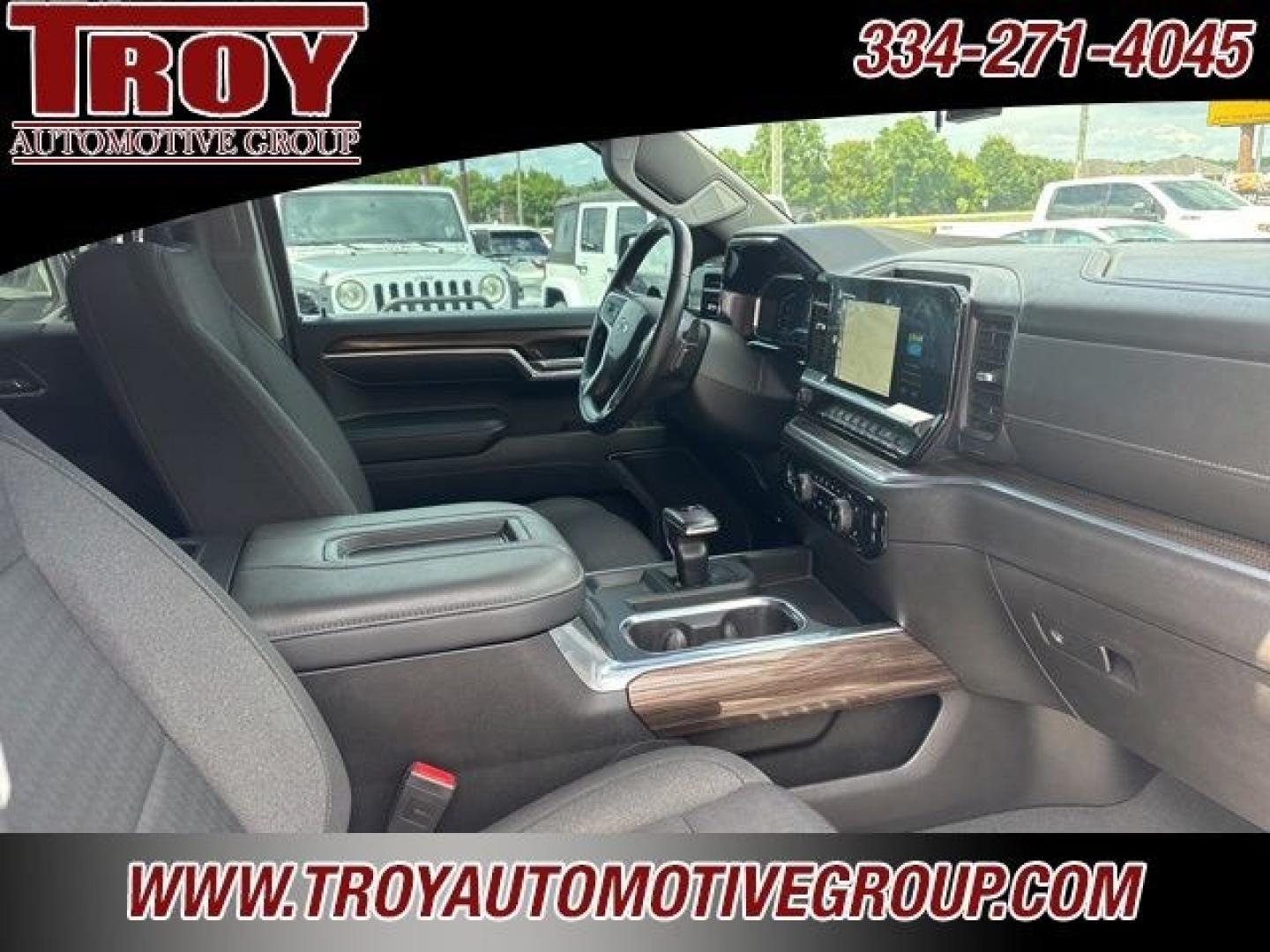 2022 Black /Jet Black Chevrolet Silverado 1500 RST (2GCUDEED2N1) with an EcoTec3 5.3L V8 engine, Automatic transmission, located at 6812 Atlanta Hwy, Montgomery, AL, 36117, (334) 271-4045, 32.382118, -86.178673 - Priced below KBB Fair Purchase Price!<br><br>Black 2022 Chevrolet Silverado 1500 RST 4WD EcoTec3 5.3L V8 10-Speed Automatic<br><br>Financing Available---Top Value for Trades.<br><br>Odometer is 20203 miles below market average!- Photo#34
