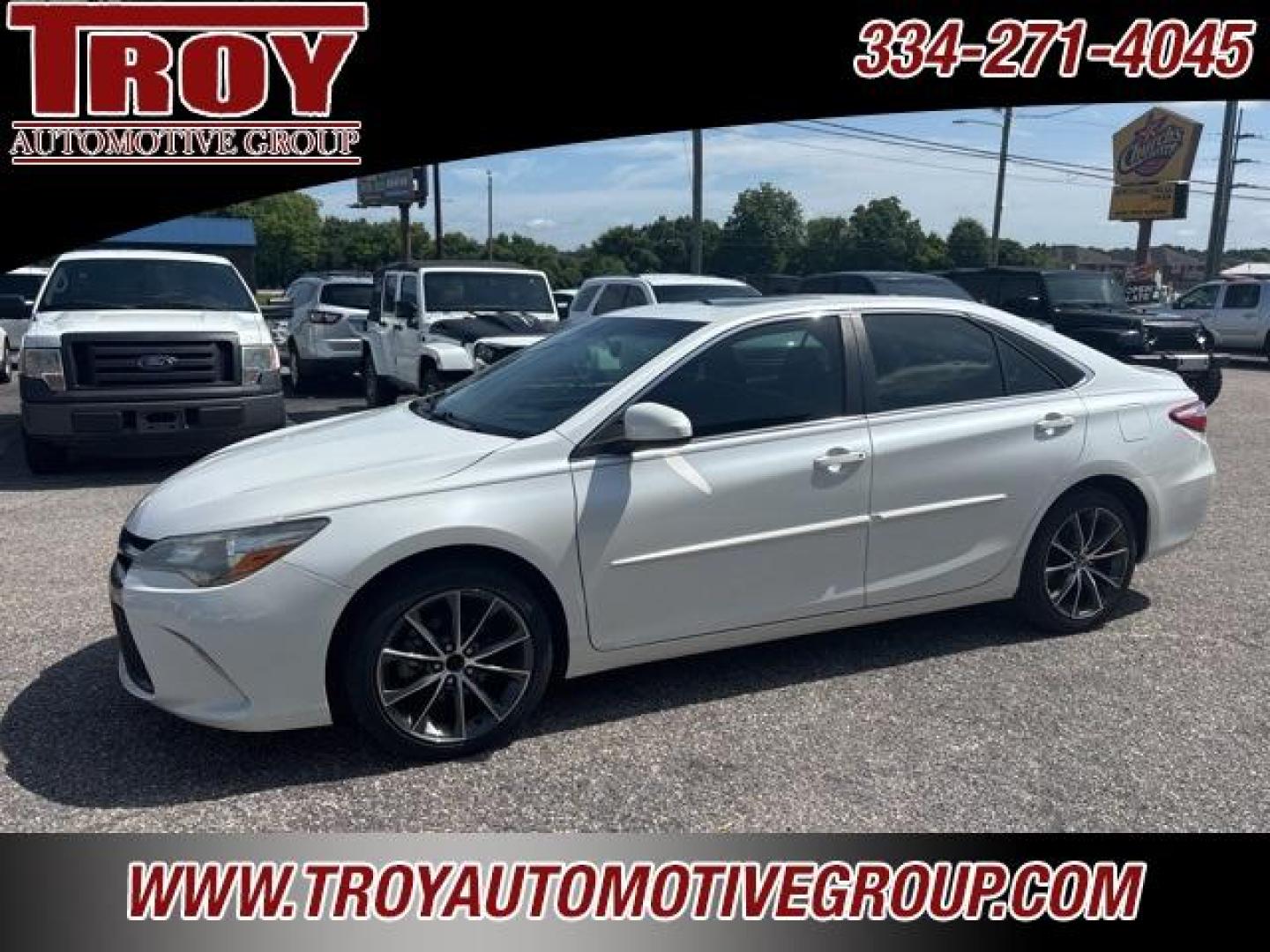 2017 Blizzard Pearl /Black Toyota Camry (4T1BF1FK4HU) with an 2.5L I4 SMPI DOHC engine, Automatic transmission, located at 6812 Atlanta Hwy, Montgomery, AL, 36117, (334) 271-4045, 32.382118, -86.178673 - Power Sunroof!! - Photo#4