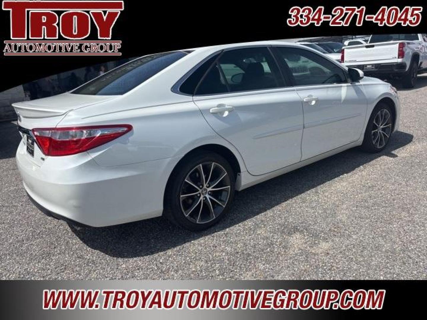 2017 Blizzard Pearl /Black Toyota Camry (4T1BF1FK4HU) with an 2.5L I4 SMPI DOHC engine, Automatic transmission, located at 6812 Atlanta Hwy, Montgomery, AL, 36117, (334) 271-4045, 32.382118, -86.178673 - Power Sunroof!! - Photo#10