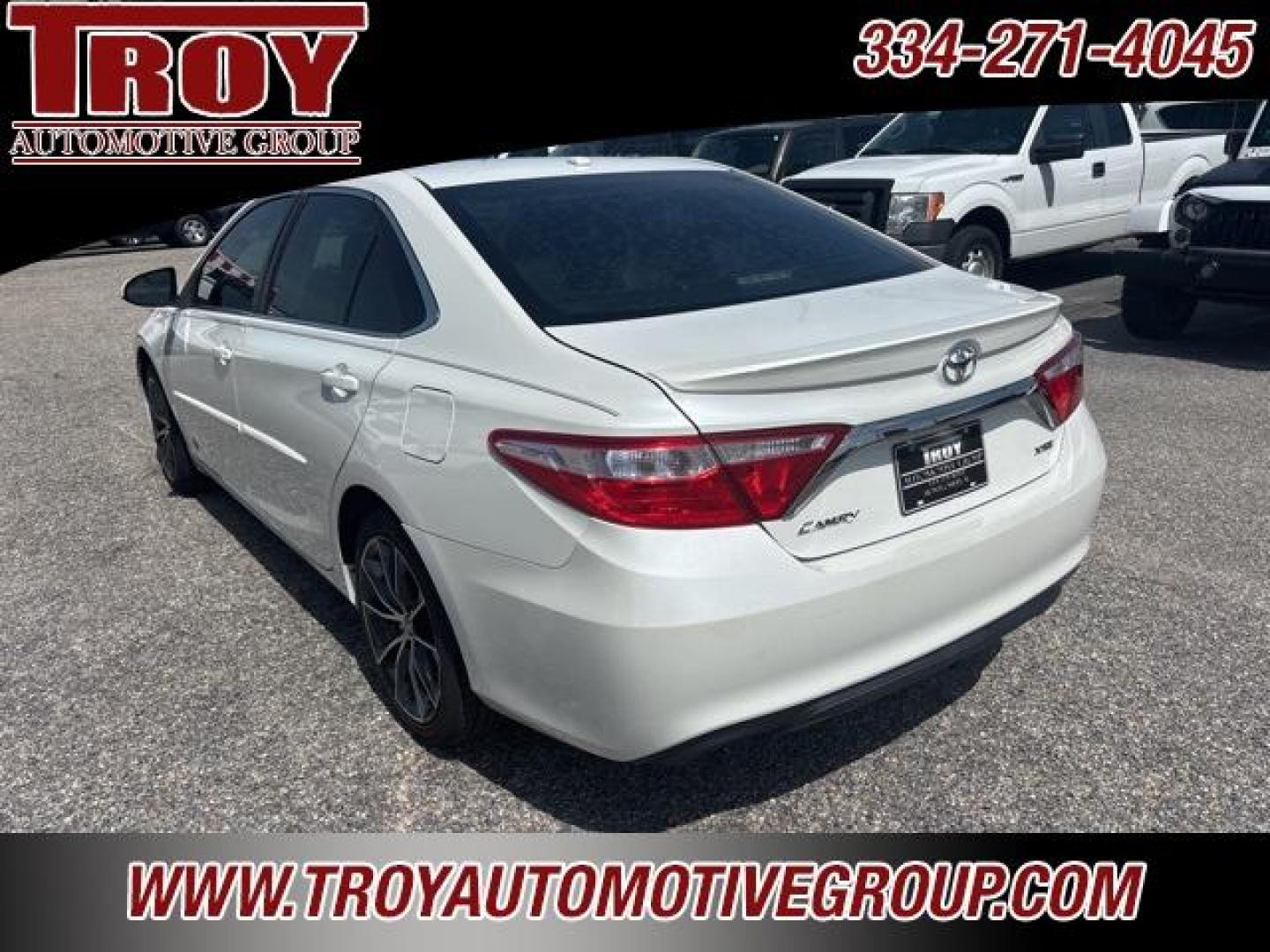 2017 Blizzard Pearl /Black Toyota Camry (4T1BF1FK4HU) with an 2.5L I4 SMPI DOHC engine, Automatic transmission, located at 6812 Atlanta Hwy, Montgomery, AL, 36117, (334) 271-4045, 32.382118, -86.178673 - Power Sunroof!! - Photo#13