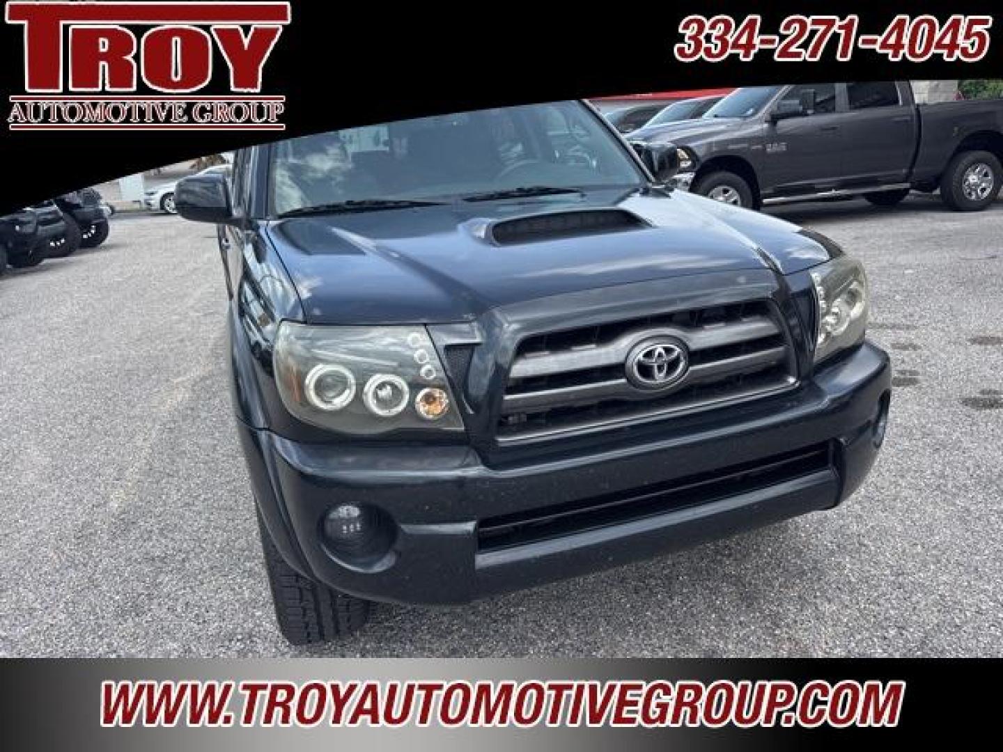 2009 Black Sand Pearl /Graphite Toyota Tacoma PreRunner (3TMKU72NX9M) with an 4.0L V6 SMPI DOHC engine, Automatic transmission, located at 6812 Atlanta Hwy, Montgomery, AL, 36117, (334) 271-4045, 32.382118, -86.178673 - 1-Owner!!<br>TRD Sport Package!!<br>Tow Package!!<br>All Power Options!!<br>New BF Goodrich Tires!!<br>Remote Entry w/2-Master Keys <br>Back Up Camera!!<br>Paint faded on roof. - Photo#9