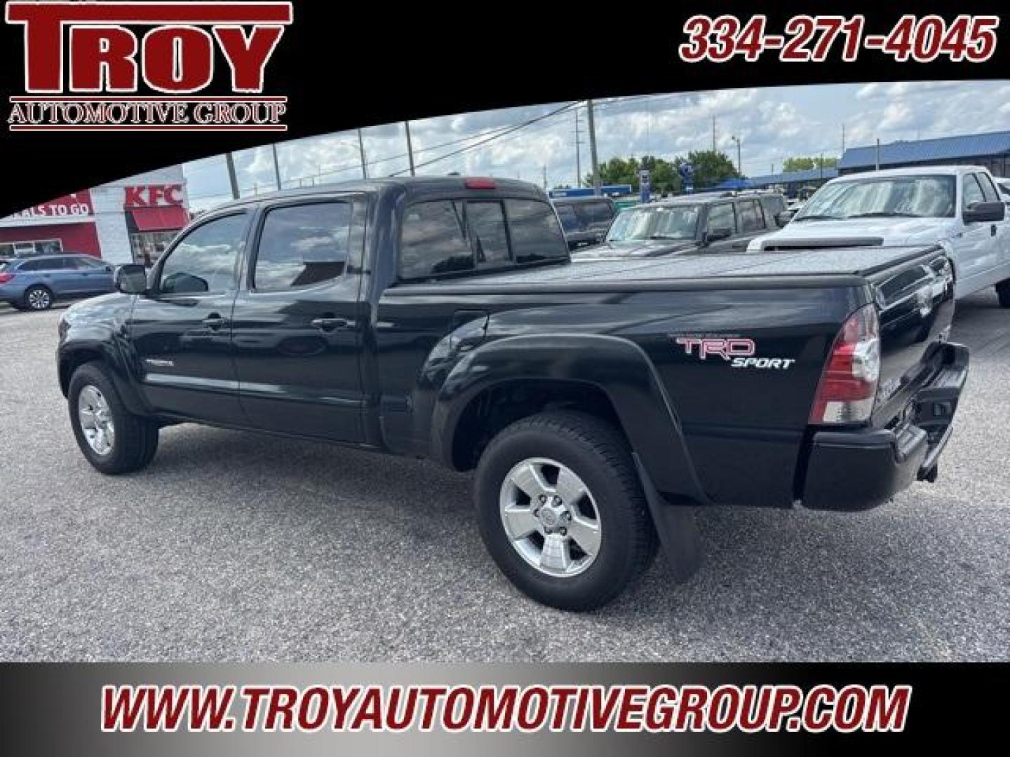 2009 Black Sand Pearl /Graphite Toyota Tacoma PreRunner (3TMKU72NX9M) with an 4.0L V6 SMPI DOHC engine, Automatic transmission, located at 6812 Atlanta Hwy, Montgomery, AL, 36117, (334) 271-4045, 32.382118, -86.178673 - 1-Owner!!<br>TRD Sport Package!!<br>Tow Package!!<br>All Power Options!!<br>New BF Goodrich Tires!!<br>Remote Entry w/2-Master Keys <br>Back Up Camera!!<br>Paint faded on roof. - Photo#16