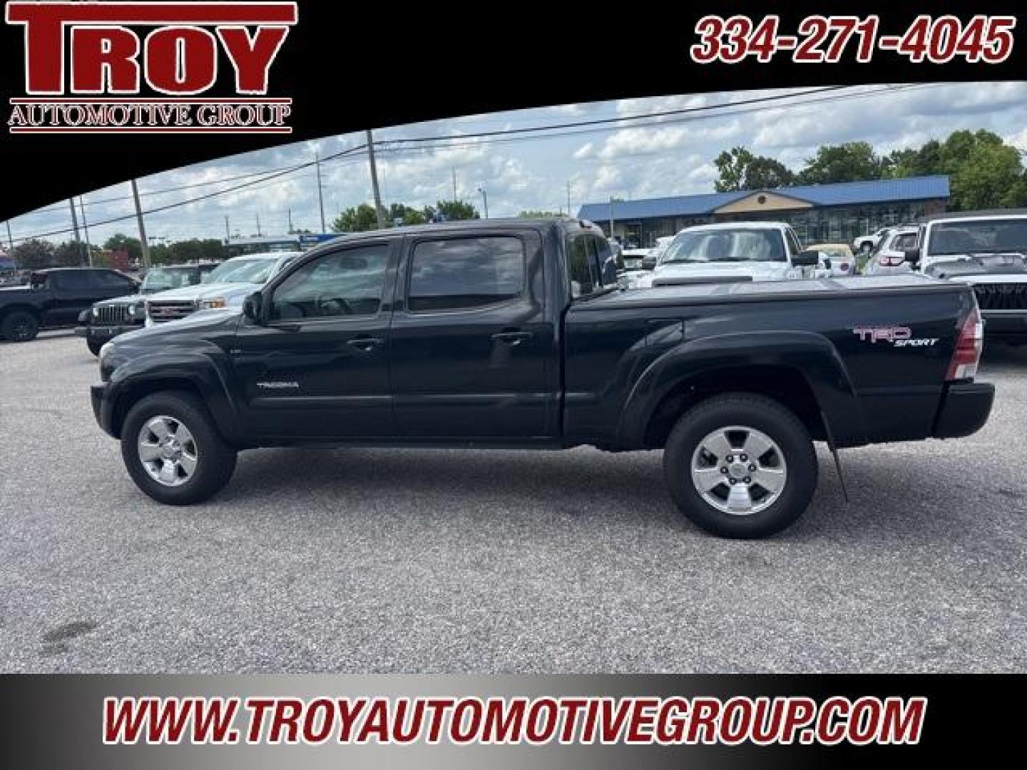 2009 Black Sand Pearl /Graphite Toyota Tacoma PreRunner (3TMKU72NX9M) with an 4.0L V6 SMPI DOHC engine, Automatic transmission, located at 6812 Atlanta Hwy, Montgomery, AL, 36117, (334) 271-4045, 32.382118, -86.178673 - 1-Owner!!<br>TRD Sport Package!!<br>Tow Package!!<br>All Power Options!!<br>New BF Goodrich Tires!!<br>Remote Entry w/2-Master Keys <br>Back Up Camera!!<br>Paint faded on roof. - Photo#17