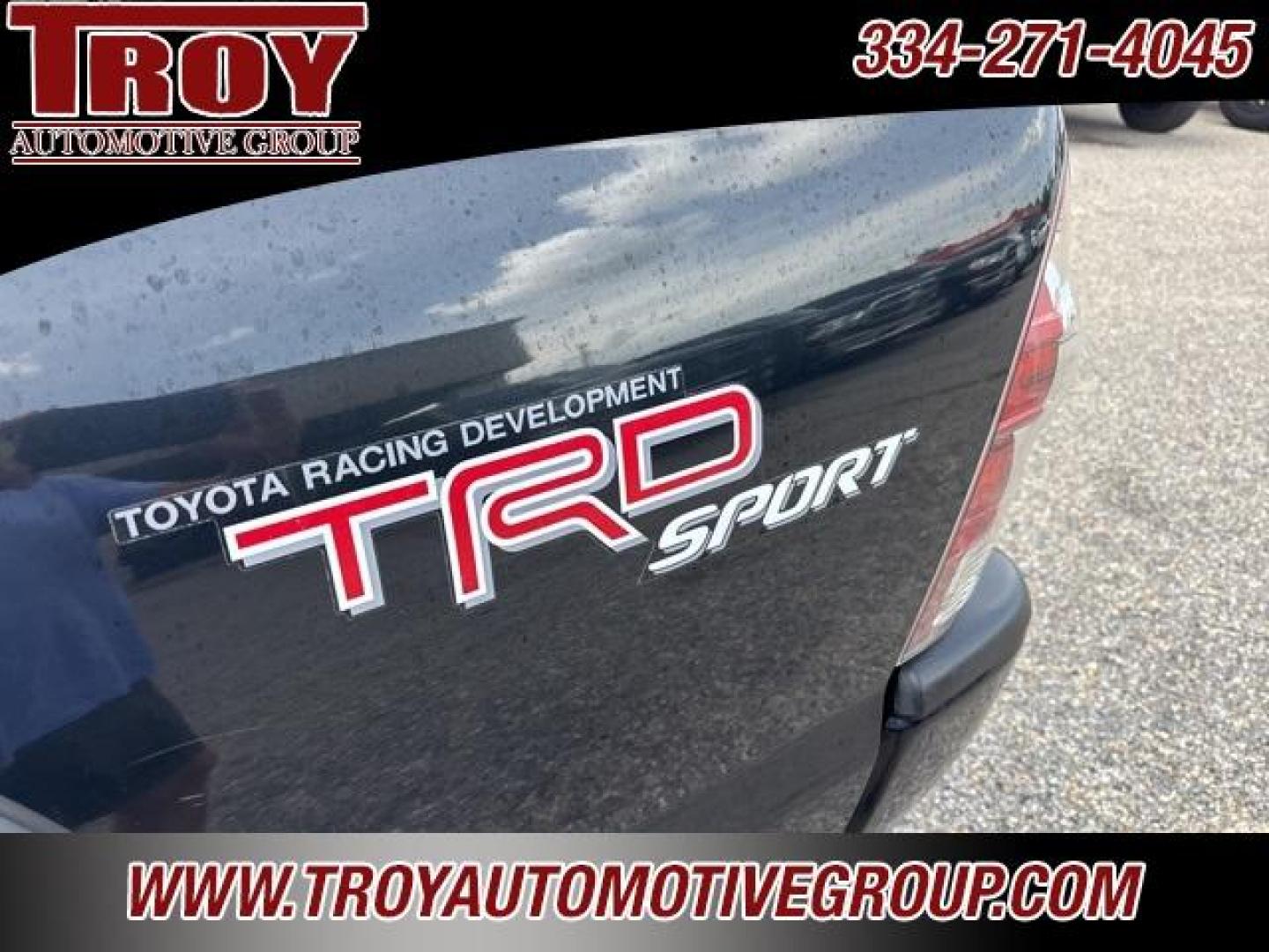 2009 Black Sand Pearl /Graphite Toyota Tacoma PreRunner (3TMKU72NX9M) with an 4.0L V6 SMPI DOHC engine, Automatic transmission, located at 6812 Atlanta Hwy, Montgomery, AL, 36117, (334) 271-4045, 32.382118, -86.178673 - 1-Owner!!<br>TRD Sport Package!!<br>Tow Package!!<br>All Power Options!!<br>New BF Goodrich Tires!!<br>Remote Entry w/2-Master Keys <br>Back Up Camera!!<br>Paint faded on roof. - Photo#21