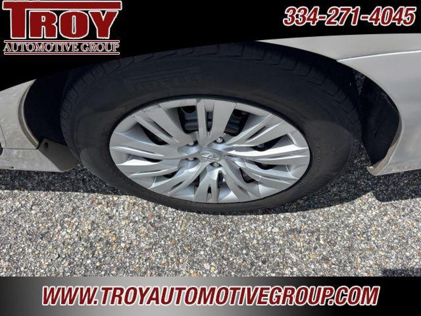 2012 Classic Silver Metallic /Ash Toyota Camry LE (4T1BF1FK9CU) with an 2.5L I4 SMPI DOHC engine, Automatic transmission, located at 6812 Atlanta Hwy, Montgomery, AL, 36117, (334) 271-4045, 32.382118, -86.178673 - Photo#13