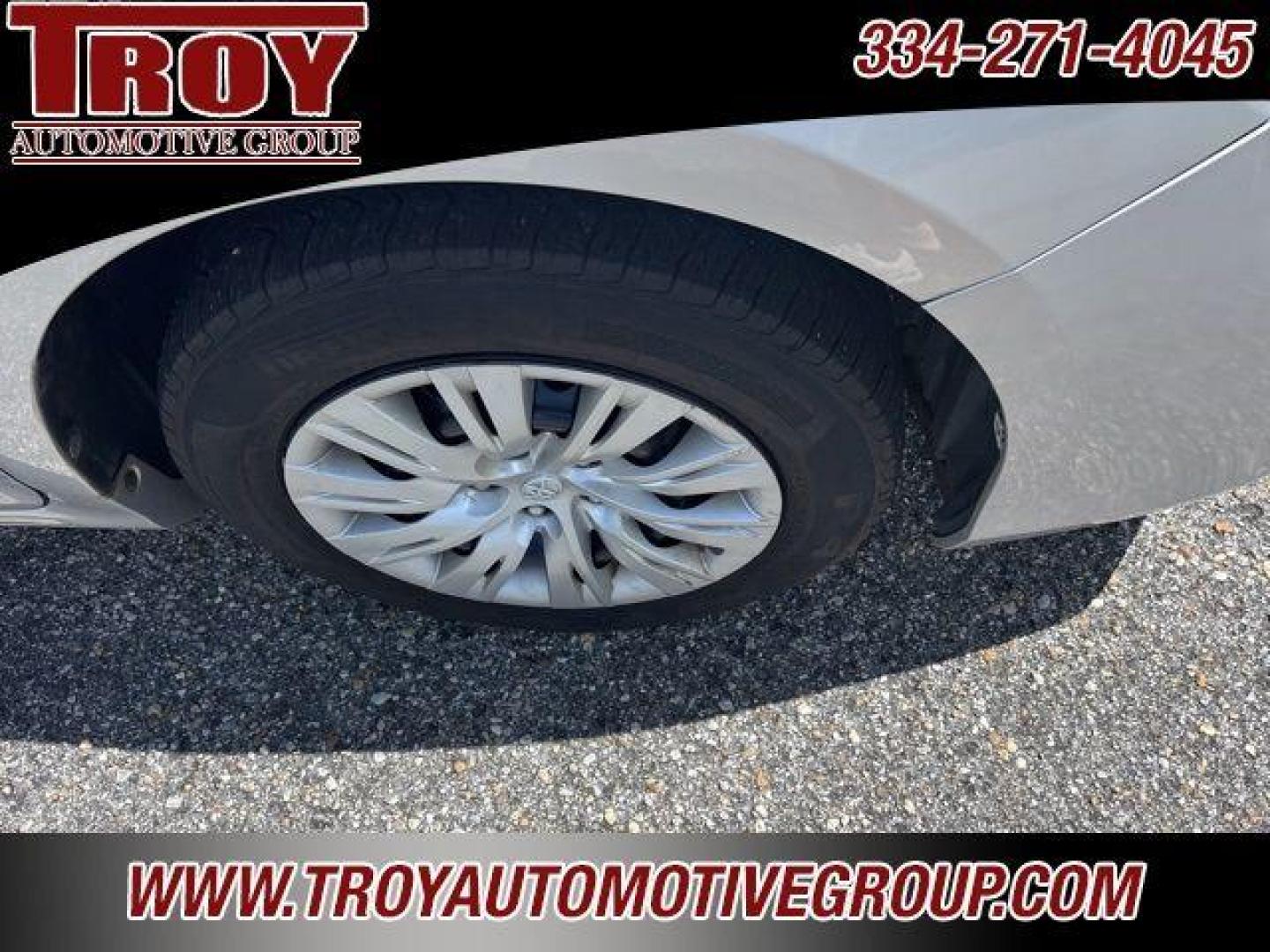 2012 Classic Silver Metallic /Ash Toyota Camry LE (4T1BF1FK9CU) with an 2.5L I4 SMPI DOHC engine, Automatic transmission, located at 6812 Atlanta Hwy, Montgomery, AL, 36117, (334) 271-4045, 32.382118, -86.178673 - Photo#15
