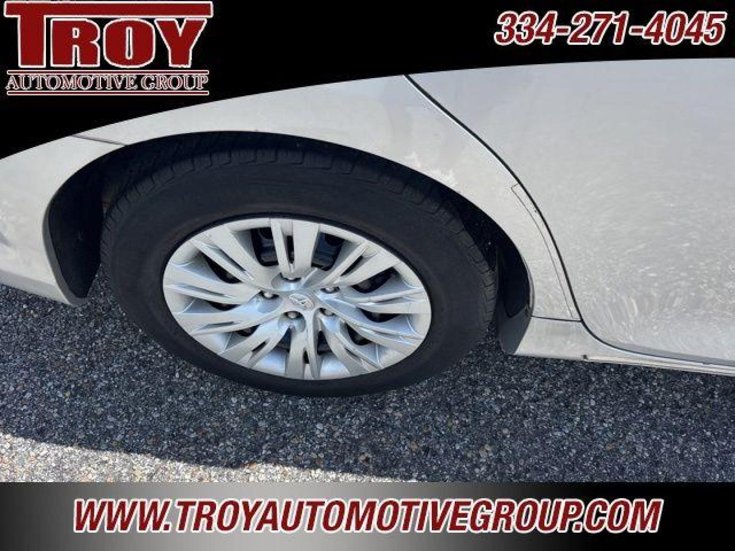 2012 Classic Silver Metallic /Ash Toyota Camry LE (4T1BF1FK9CU) with an 2.5L I4 SMPI DOHC engine, Automatic transmission, located at 6812 Atlanta Hwy, Montgomery, AL, 36117, (334) 271-4045, 32.382118, -86.178673 - Photo#16