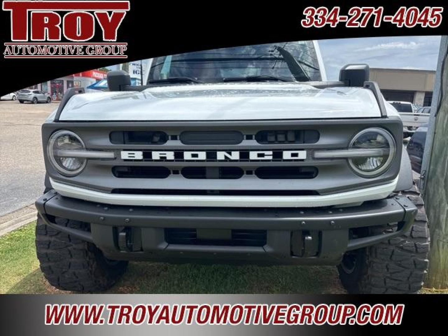 2022 Oxford White /Dark Gray W/Black Onyx Ford Bronco Big Bend (1FMDE5DH1NL) with an 2.3L EcoBoost I-4 engine, Automatic transmission, located at 6812 Atlanta Hwy, Montgomery, AL, 36117, (334) 271-4045, 32.382118, -86.178673 - Recent Arrival!<br>TIS 20 FORGED WHEELS!!<br>1-Owner!!<br>Sasquatch Package!!<br>Lift Kit!<br>Heated Seats!! <br>Remote Start w/2-Master Keys!!<br>LED Signature Lighting!!<br><br>Oxford White 2022 Ford Bronco Big Bend 4WD 2.3L EcoBoost I-4 10-Speed Automatic<br><br>Financing Available---Top Value fo - Photo#8