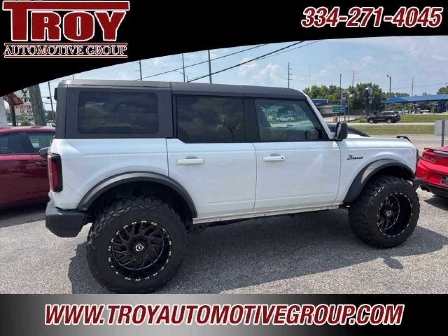 2022 Oxford White /Dark Gray W/Black Onyx Ford Bronco Big Bend (1FMDE5DH1NL) with an 2.3L EcoBoost I-4 engine, Automatic transmission, located at 6812 Atlanta Hwy, Montgomery, AL, 36117, (334) 271-4045, 32.382118, -86.178673 - Recent Arrival!<br>TIS 20 FORGED WHEELS!!<br>1-Owner!!<br>Sasquatch Package!!<br>Lift Kit!<br>Heated Seats!! <br>Remote Start w/2-Master Keys!!<br>LED Signature Lighting!!<br><br>Oxford White 2022 Ford Bronco Big Bend 4WD 2.3L EcoBoost I-4 10-Speed Automatic<br><br>Financing Available---Top Value fo - Photo#11