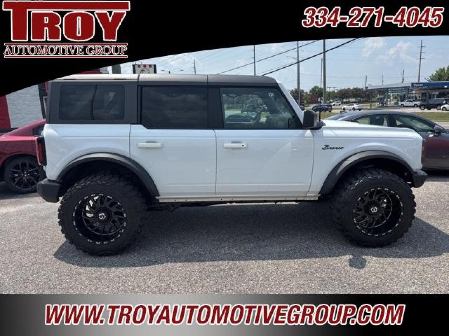 2022 Oxford White /Dark Gray W/Black Onyx Ford Bronco Big Bend (1FMDE5DH1NL) with an 2.3L EcoBoost I-4 engine, Automatic transmission, located at 6812 Atlanta Hwy, Montgomery, AL, 36117, (334) 271-4045, 32.382118, -86.178673 - Recent Arrival!<br>TIS 20 FORGED WHEELS!!<br>1-Owner!!<br>Sasquatch Package!!<br>Lift Kit!<br>Heated Seats!! <br>Remote Start w/2-Master Keys!!<br>LED Signature Lighting!!<br><br>Oxford White 2022 Ford Bronco Big Bend 4WD 2.3L EcoBoost I-4 10-Speed Automatic<br><br>Financing Available---Top Value fo - Photo#12