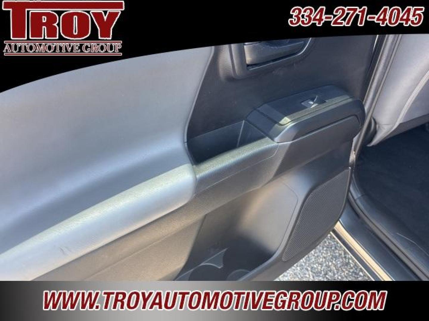 2022 Gray /Cement Toyota Tacoma (3TMCZ5AN0NM) with an 3.5L V6 PDI DOHC 24V LEV3-ULEV70 278hp engine, Automatic transmission, located at 6812 Atlanta Hwy, Montgomery, AL, 36117, (334) 271-4045, 32.382118, -86.178673 - Photo#24