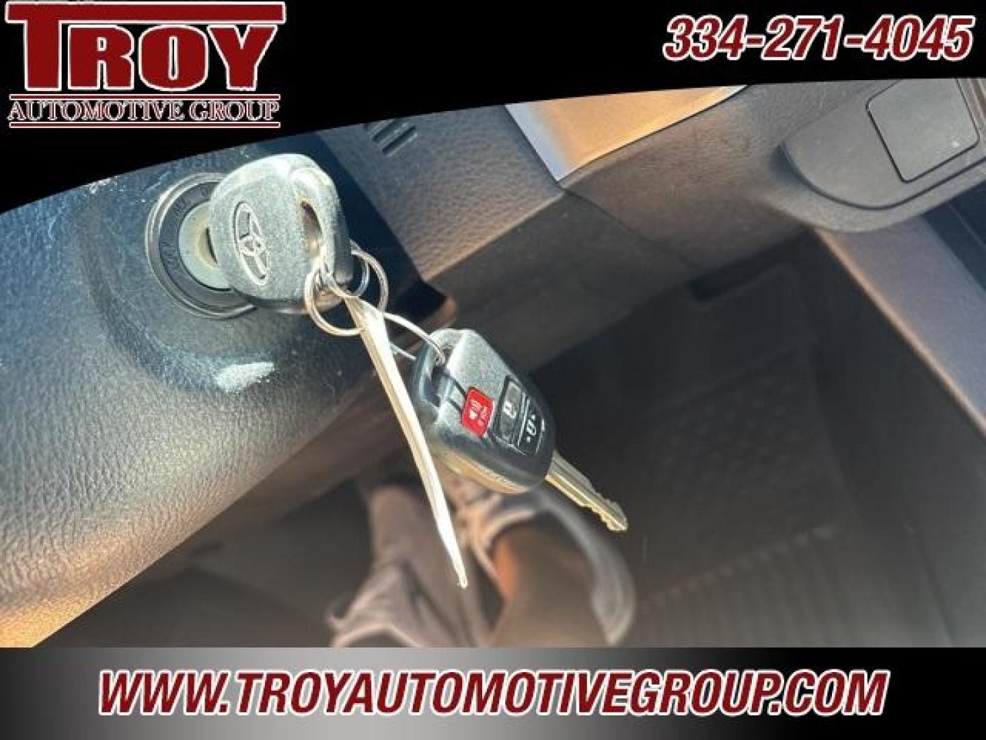 2022 Gray /Cement Toyota Tacoma (3TMCZ5AN0NM) with an 3.5L V6 PDI DOHC 24V LEV3-ULEV70 278hp engine, Automatic transmission, located at 6812 Atlanta Hwy, Montgomery, AL, 36117, (334) 271-4045, 32.382118, -86.178673 - Photo#46