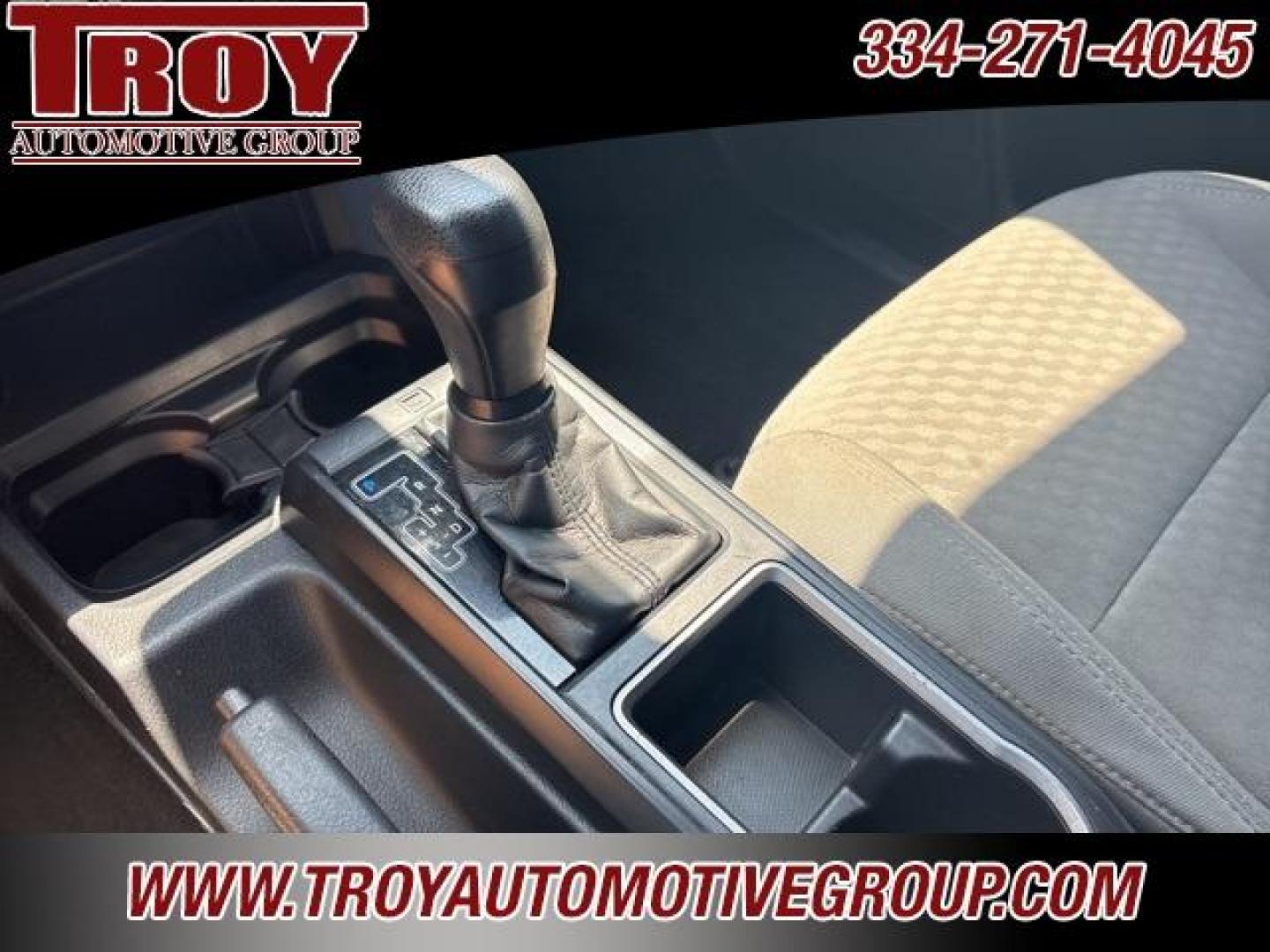 2022 Gray /Cement Toyota Tacoma (3TMCZ5AN0NM) with an 3.5L V6 PDI DOHC 24V LEV3-ULEV70 278hp engine, Automatic transmission, located at 6812 Atlanta Hwy, Montgomery, AL, 36117, (334) 271-4045, 32.382118, -86.178673 - Photo#52