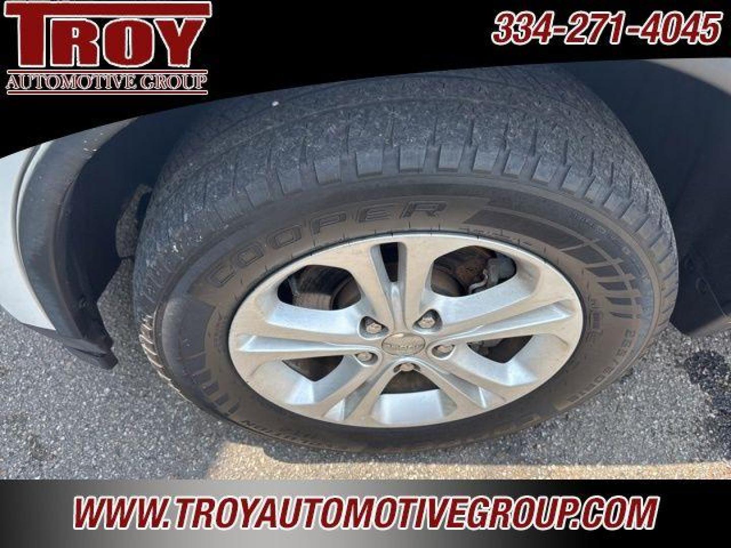 2013 Bright White Clearcoat /Dark Graystone/Medium Graystone Interior Dodge Durango Crew (1C4RDHDG0DC) with an 3.6L V6 Flex Fuel 24V VVT engine, Automatic transmission, located at 6812 Atlanta Hwy, Montgomery, AL, 36117, (334) 271-4045, 32.382118, -86.178673 - Bright White Clearcoat 2013 Dodge Durango Crew RWD 3.6L V6 Flex Fuel 24V VVT 5-Speed Automatic<br><br>Financing Available---Top Value for Trades.<br><br>Odometer is 31184 miles below market average!<br><br><br>Awards:<br> * Ward's 10 Best Engines<br><br>Reviews:<br> * If you require a vehicle that - Photo#9