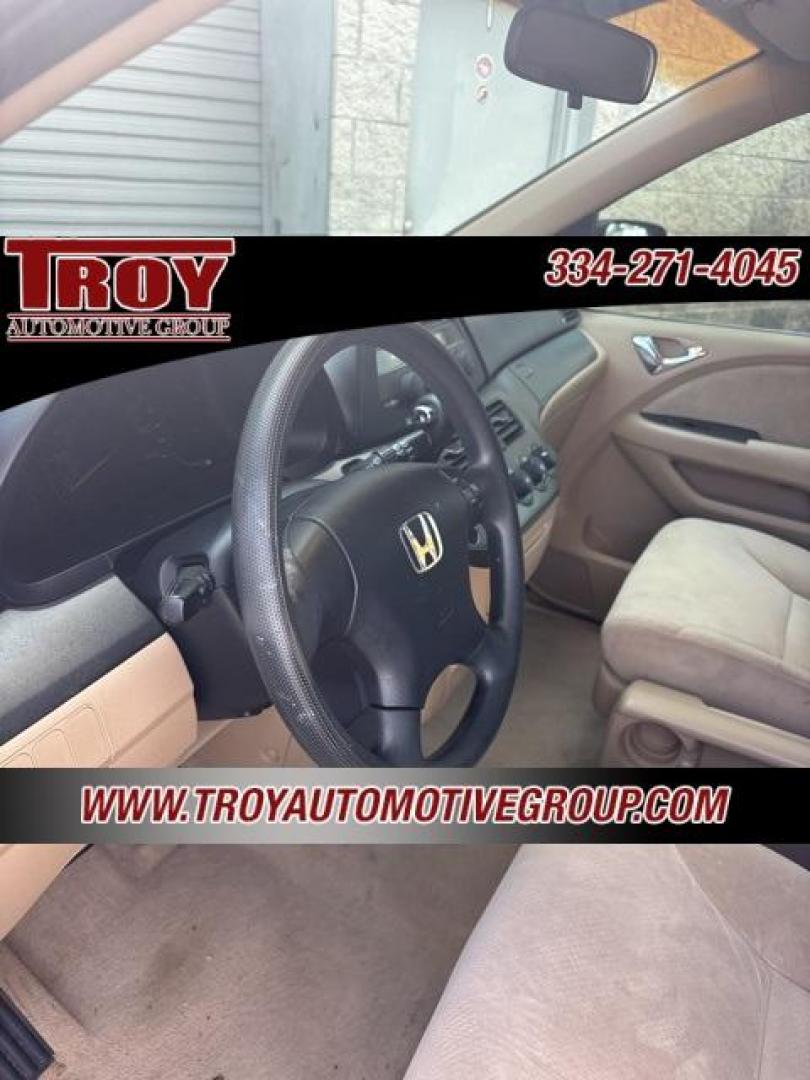 2007 Taffeta White /Ivory Honda Odyssey LX (5FNRL38287B) with an 3.5L V6 SOHC 24V VTEC engine, Automatic transmission, located at 6812 Atlanta Hwy, Montgomery, AL, 36117, (334) 271-4045, 32.382118, -86.178673 - 2-Master Remote Keys!!<br>Tow Package!! - Photo#22