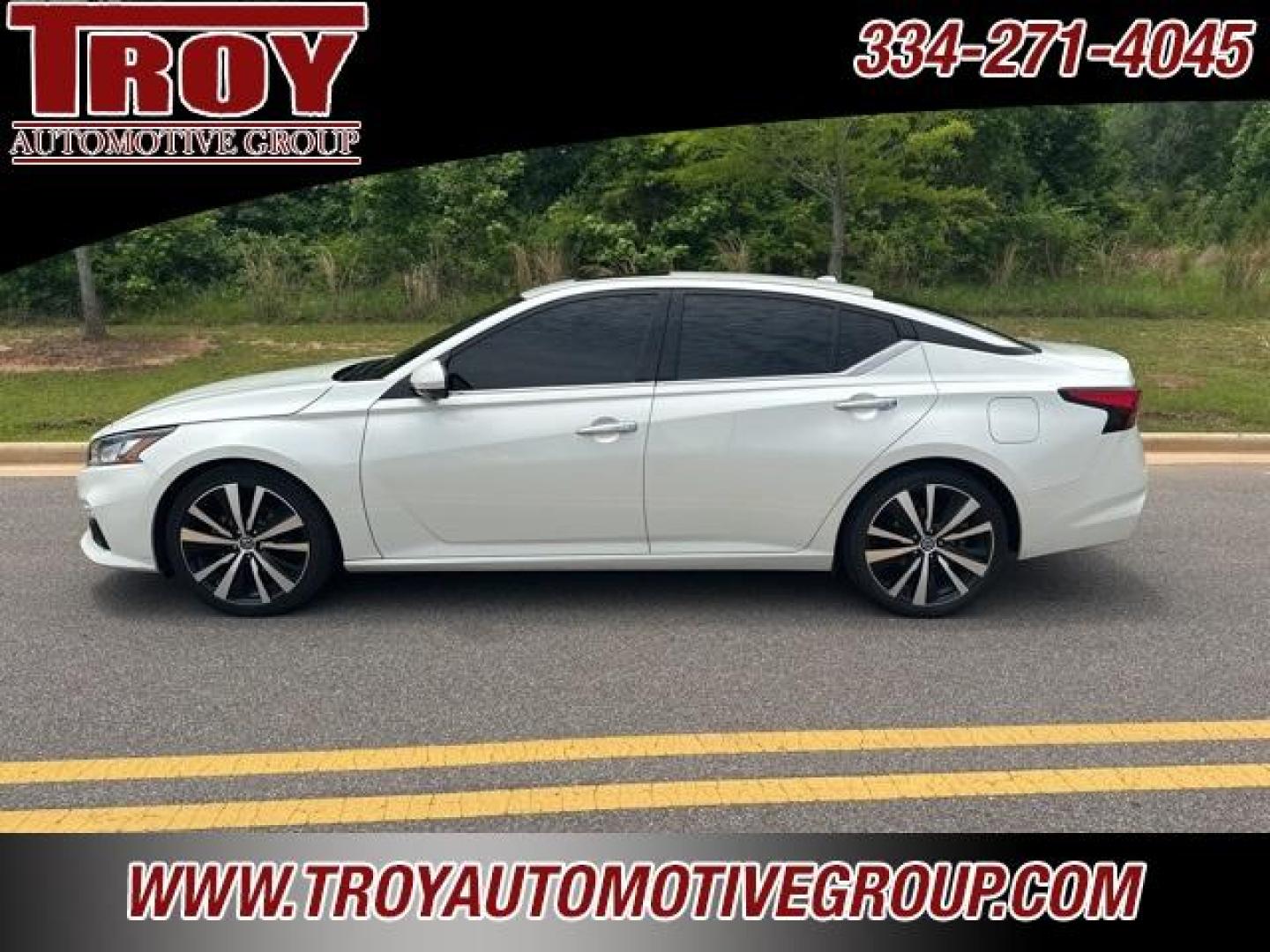 2019 Pearl White Tricoat /Charcoal Nissan Altima 2.5 Platinum (1N4BL4FV2KC) with an 2.5L 4-Cylinder DOHC 16V engine, CVT transmission, located at 6812 Atlanta Hwy, Montgomery, AL, 36117, (334) 271-4045, 32.382118, -86.178673 - Pearl White Tricoat 2019 Nissan Altima 2.5 Platinum FWD 2.5L 4-Cylinder DOHC 16V CVT with Xtronic<br><br>Financing Available---Top Value for Trades.<br><br>27/37 City/Highway MPG<br><br><br>Awards:<br> * JD Power Automotive Performance, Execution and Layout (APEAL) Study * 2019 KBB.com 10 Best Al - Photo#7