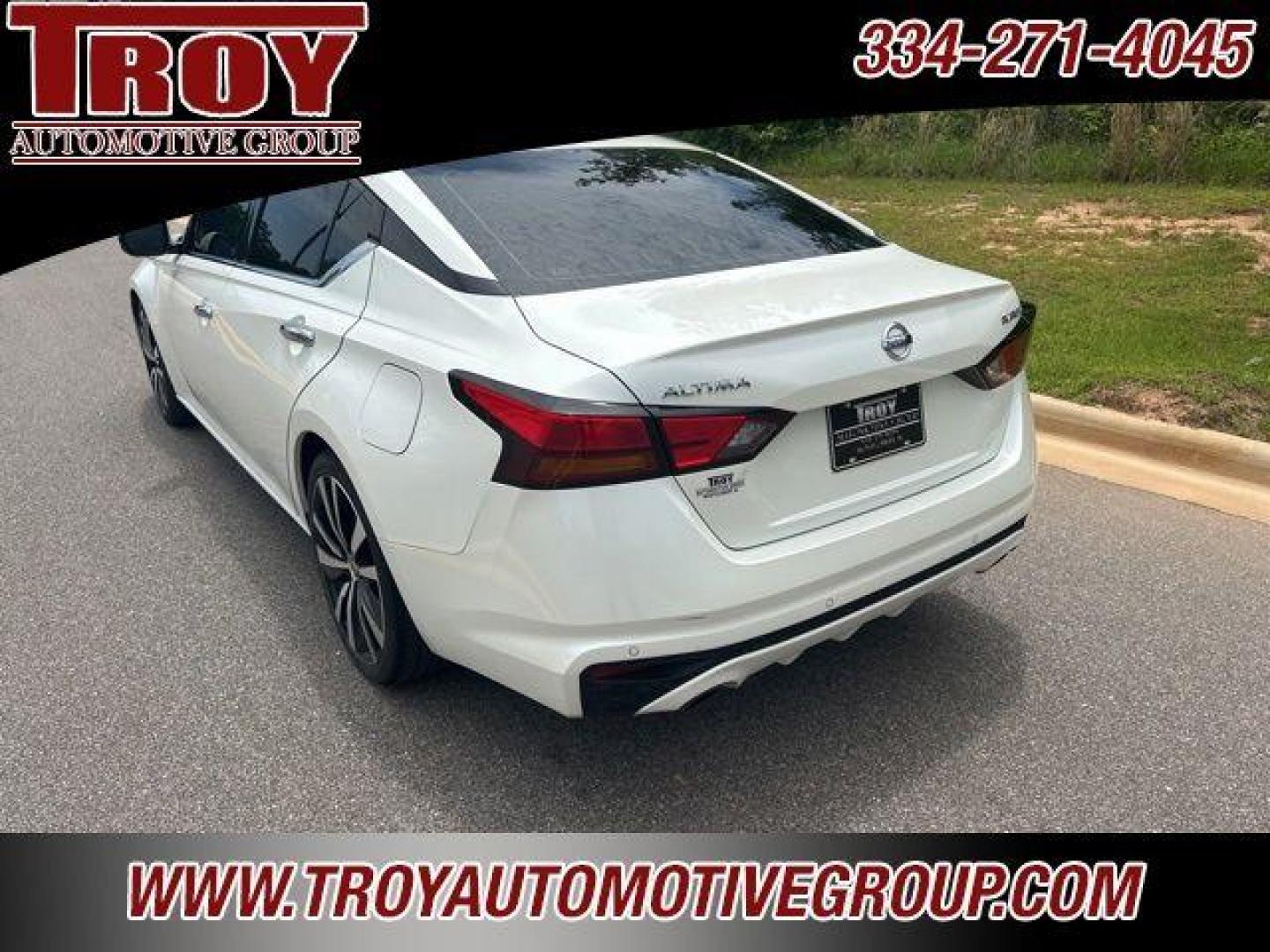 2019 Pearl White Tricoat /Charcoal Nissan Altima 2.5 Platinum (1N4BL4FV2KC) with an 2.5L 4-Cylinder DOHC 16V engine, CVT transmission, located at 6812 Atlanta Hwy, Montgomery, AL, 36117, (334) 271-4045, 32.382118, -86.178673 - Pearl White Tricoat 2019 Nissan Altima 2.5 Platinum FWD 2.5L 4-Cylinder DOHC 16V CVT with Xtronic<br><br>Financing Available---Top Value for Trades.<br><br>27/37 City/Highway MPG<br><br><br>Awards:<br> * JD Power Automotive Performance, Execution and Layout (APEAL) Study * 2019 KBB.com 10 Best Al - Photo#6