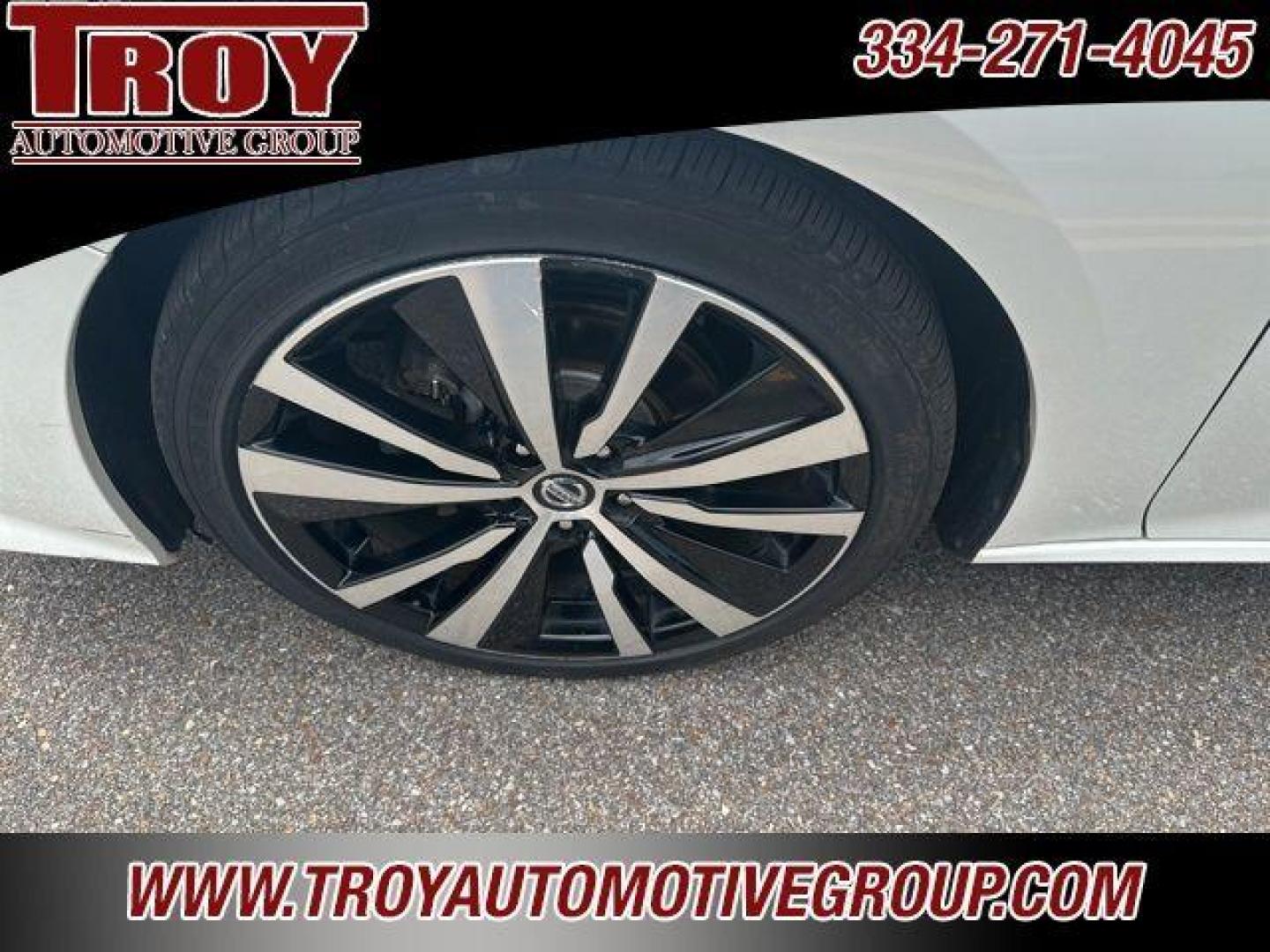 2019 Pearl White Tricoat /Charcoal Nissan Altima 2.5 Platinum (1N4BL4FV2KC) with an 2.5L 4-Cylinder DOHC 16V engine, CVT transmission, located at 6812 Atlanta Hwy, Montgomery, AL, 36117, (334) 271-4045, 32.382118, -86.178673 - Pearl White Tricoat 2019 Nissan Altima 2.5 Platinum FWD 2.5L 4-Cylinder DOHC 16V CVT with Xtronic<br><br>Financing Available---Top Value for Trades.<br><br>27/37 City/Highway MPG<br><br><br>Awards:<br> * JD Power Automotive Performance, Execution and Layout (APEAL) Study * 2019 KBB.com 10 Best Al - Photo#8