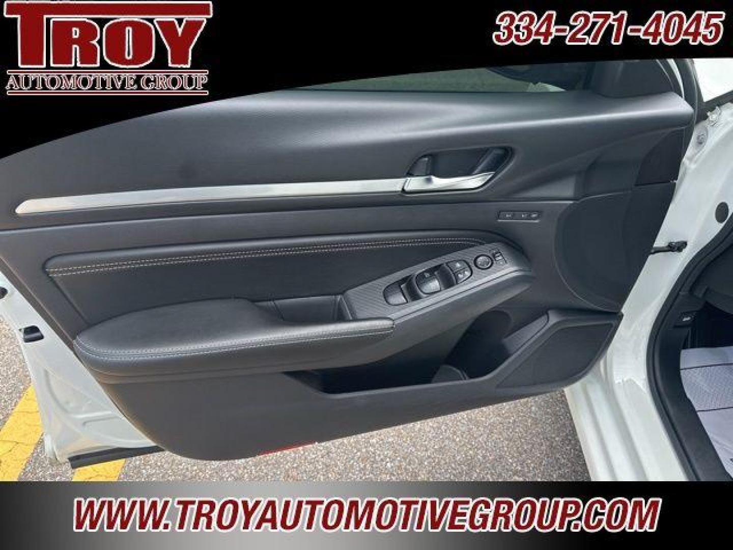 2019 Pearl White Tricoat /Charcoal Nissan Altima 2.5 Platinum (1N4BL4FV2KC) with an 2.5L 4-Cylinder DOHC 16V engine, CVT transmission, located at 6812 Atlanta Hwy, Montgomery, AL, 36117, (334) 271-4045, 32.382118, -86.178673 - Pearl White Tricoat 2019 Nissan Altima 2.5 Platinum FWD 2.5L 4-Cylinder DOHC 16V CVT with Xtronic<br><br>Financing Available---Top Value for Trades.<br><br>27/37 City/Highway MPG<br><br><br>Awards:<br> * JD Power Automotive Performance, Execution and Layout (APEAL) Study * 2019 KBB.com 10 Best Al - Photo#15