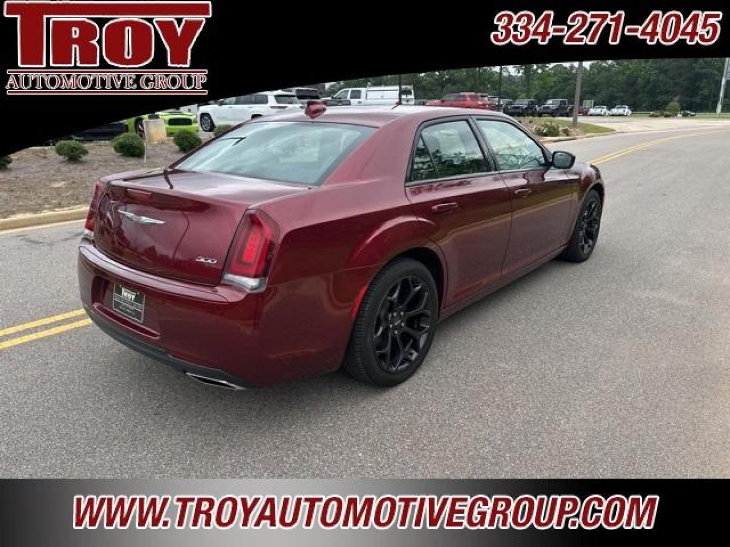 2019 Velvet Red Pearlcoat /Black Chrysler 300 Touring (2C3CCAAGXKH) with an 3.6L 6-Cylinder SMPI DOHC engine, Automatic transmission, located at 6812 Atlanta Hwy, Montgomery, AL, 36117, (334) 271-4045, 32.382118, -86.178673 - Velvet Red Pearlcoat 2019 Chrysler 300 Touring RWD 3.6L 6-Cylinder SMPI DOHC 8-Speed Automatic<br><br>Financing Available---Top Value for Trades.<br><br>19/30 City/Highway MPG - Photo#4