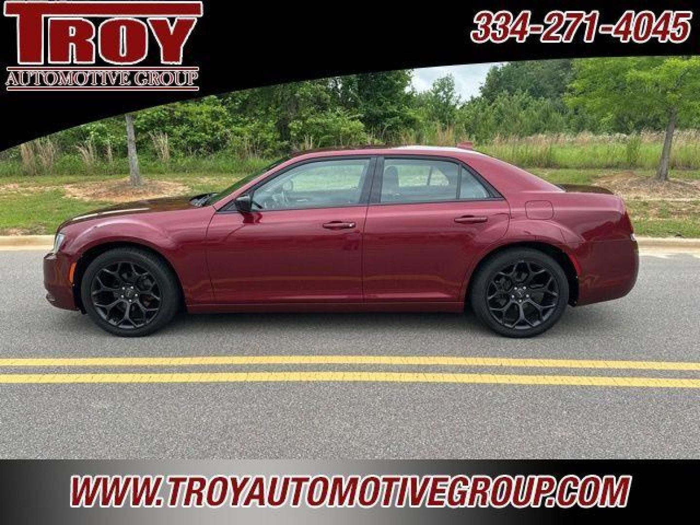 2019 Velvet Red Pearlcoat /Black Chrysler 300 Touring (2C3CCAAGXKH) with an 3.6L 6-Cylinder SMPI DOHC engine, Automatic transmission, located at 6812 Atlanta Hwy, Montgomery, AL, 36117, (334) 271-4045, 32.382118, -86.178673 - Photo#7