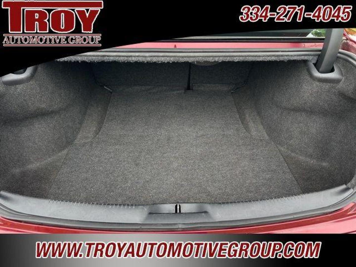 2019 Velvet Red Pearlcoat /Black Chrysler 300 Touring (2C3CCAAGXKH) with an 3.6L 6-Cylinder SMPI DOHC engine, Automatic transmission, located at 6812 Atlanta Hwy, Montgomery, AL, 36117, (334) 271-4045, 32.382118, -86.178673 - Photo#9