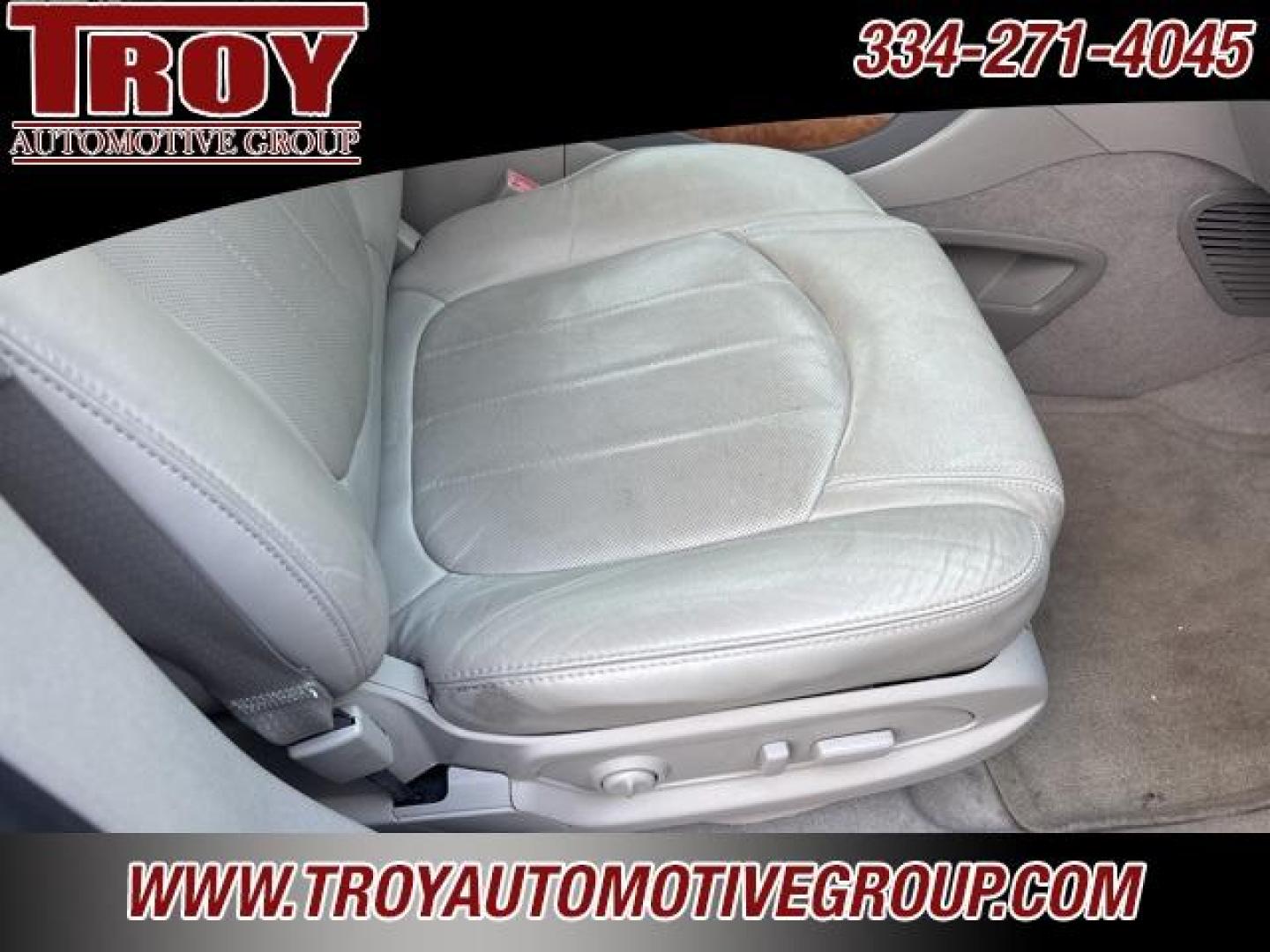 2012 Carbon Black Metallic /Titanium Buick Enclave Leather Group (5GAKRCED5CJ) with an 3.6L V6 SIDI DOHC VVT engine, Automatic transmission, located at 6812 Atlanta Hwy, Montgomery, AL, 36117, (334) 271-4045, 32.382118, -86.178673 - 1-Owner!!<br>Power Sunroof!! - Photo#24