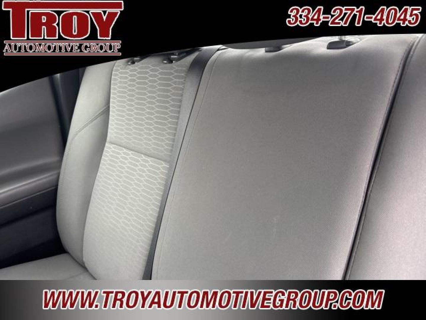 2016 Magnetic Gray Metallic /Graphite Toyota Tacoma SR5 (5TFCZ5ANXGX) with an V6 engine, Automatic transmission, located at 6812 Atlanta Hwy, Montgomery, AL, 36117, (334) 271-4045, 32.382118, -86.178673 - Magnetic Gray Metallic 2016 Toyota Tacoma SR5 4WD V6 6-Speed Automatic<br><br>Financing Available---Top Value for Trades.<br><br><br>Awards:<br> * 2016 KBB.com Best Resale Value Awards * 2016 KBB.com Best Buy Awards Finalist - Photo#17