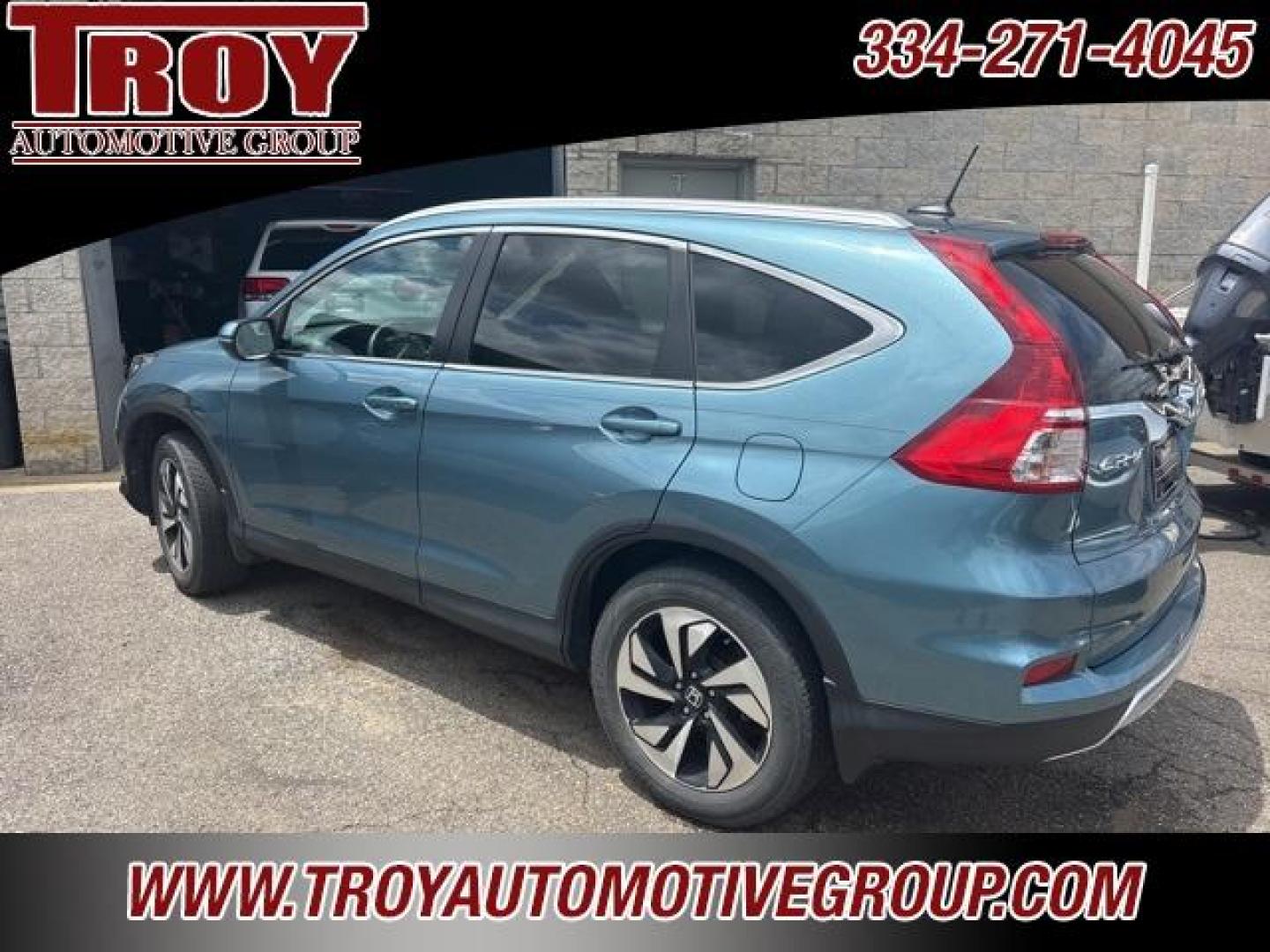 2016 Obsidian Blue Pearl /Beige Honda CR-V Touring (5J6RM4H96GL) with an 2.4L I4 DOHC 16V i-VTEC engine, CVT transmission, located at 6812 Atlanta Hwy, Montgomery, AL, 36117, (334) 271-4045, 32.382118, -86.178673 - Priced below KBB Fair Purchase Price!<br><br>Obsidian Blue Pearl 2016 Honda CR-V Touring AWD 2.4L I4 DOHC 16V i-VTEC CVT<br><br>Financing Available---Top Value for Trades.<br><br>25/31 City/Highway MPG<br><br><br>Awards:<br> * 2016 IIHS Top Safety Pick+ (With Touring Model) * 2016 KBB.com Brand I - Photo#3