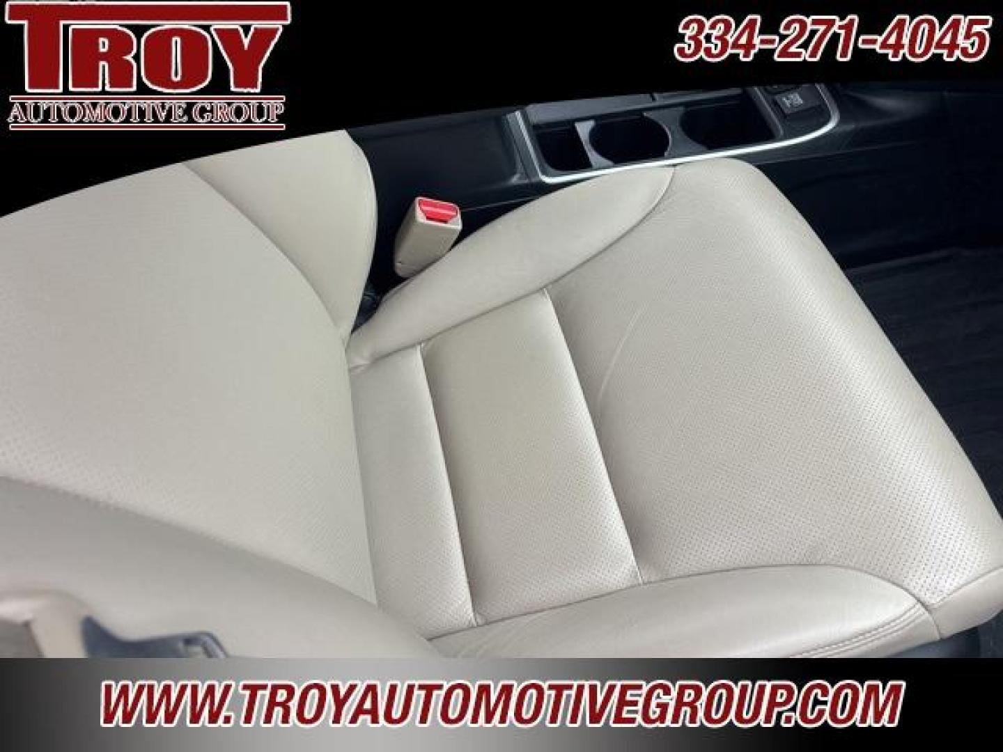 2016 Obsidian Blue Pearl /Beige Honda CR-V Touring (5J6RM4H96GL) with an 2.4L I4 DOHC 16V i-VTEC engine, CVT transmission, located at 6812 Atlanta Hwy, Montgomery, AL, 36117, (334) 271-4045, 32.382118, -86.178673 - Priced below KBB Fair Purchase Price!<br><br>Obsidian Blue Pearl 2016 Honda CR-V Touring AWD 2.4L I4 DOHC 16V i-VTEC CVT<br><br>Financing Available---Top Value for Trades.<br><br>25/31 City/Highway MPG<br><br><br>Awards:<br> * 2016 IIHS Top Safety Pick+ (With Touring Model) * 2016 KBB.com Brand I - Photo#27