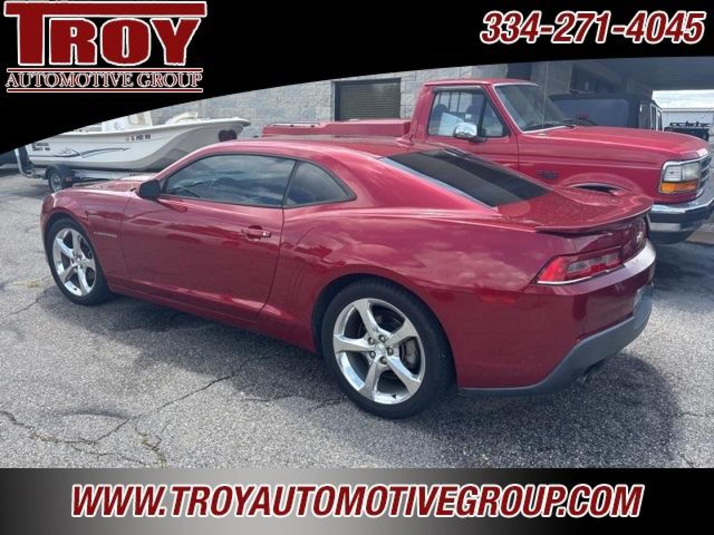2014 Crystal Red Tintcoat /Beige Chevrolet Camaro 1LT (2G1FB1E36E9) with an 3.6L V6 DGI DOHC VVT engine, Automatic transmission, located at 6812 Atlanta Hwy, Montgomery, AL, 36117, (334) 271-4045, 32.382118, -86.178673 - RS Package!!<br>Power Sunroof!!<br>Premium 20 Wheels!! - Photo#4