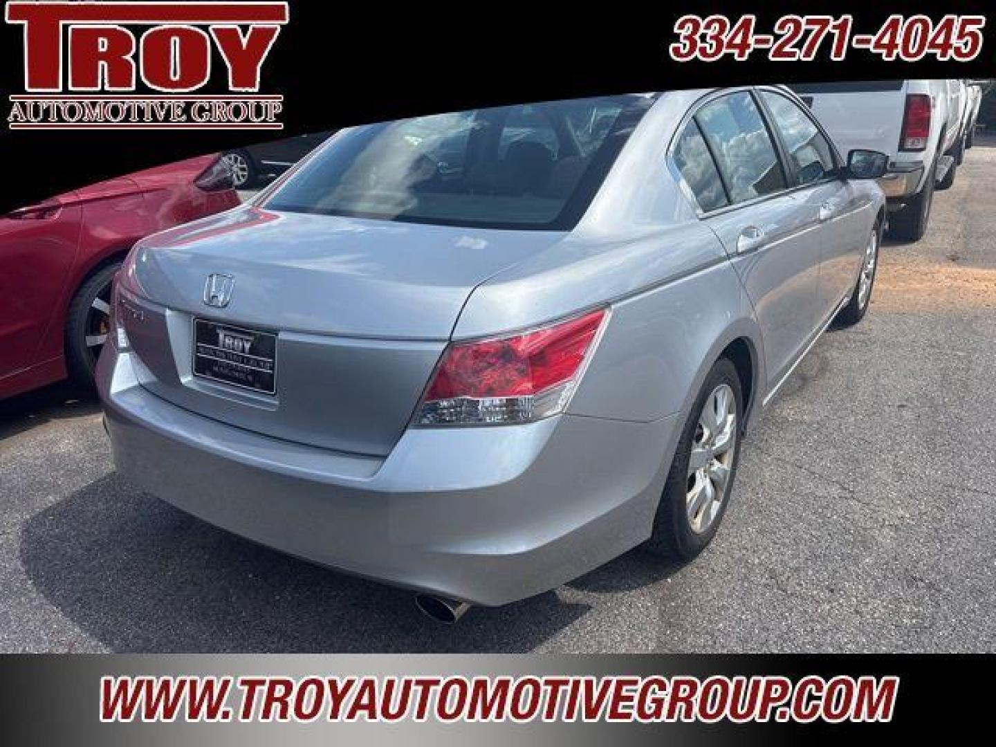 2010 Alabaster Silver Metallic /Black Honda Accord EX (1HGCP2F70AA) with an 2.4L I4 DOHC i-VTEC 16V engine, Automatic transmission, located at 6812 Atlanta Hwy, Montgomery, AL, 36117, (334) 271-4045, 32.382118, -86.178673 - Photo#5