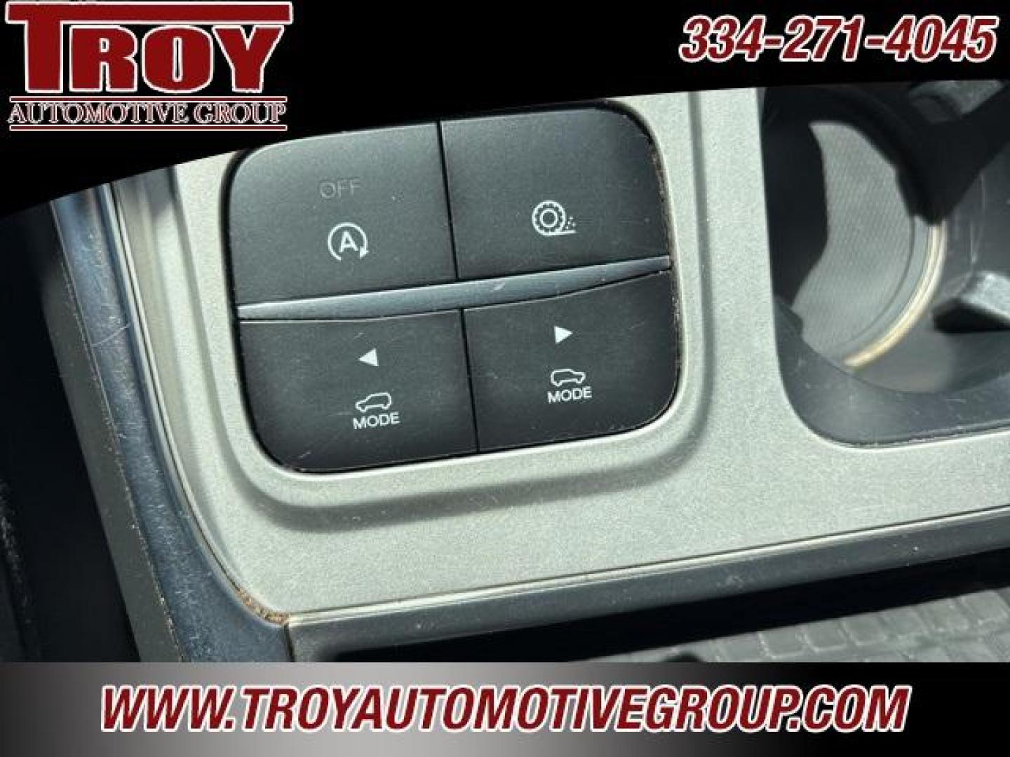 2021 Silver /Ebony With Light Slate Uppers Ford Explorer Limited (1FMSK7FH0MG) with an 2.3L EcoBoost I-4 engine, Automatic transmission, located at 6812 Atlanta Hwy, Montgomery, AL, 36117, (334) 271-4045, 32.382118, -86.178673 - 1-Owner!!<br>New Tires!!<br>Panoramic Sunroof!!<br><br>Silver 2021 Ford Explorer Limited RWD 2.3L EcoBoost I-4 10-Speed Automatic<br><br>Financing Available---Top Value for Trades.<br><br>21/28 City/Highway MPG - Photo#61