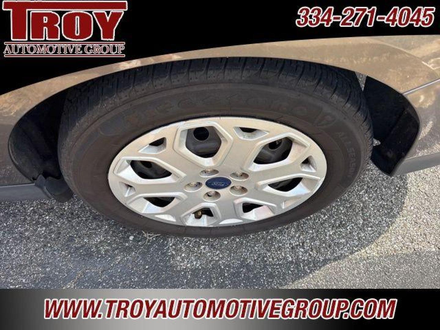 2012 Sterling Gray Metallic /Black Ford Focus SE (1FAHP3F23CL) with an 2.0L I4 DGI Flex Fuel Ti-VCT engine, Automatic transmission, located at 6812 Atlanta Hwy, Montgomery, AL, 36117, (334) 271-4045, 32.382118, -86.178673 - Recent Arrival!<br>1-Owner!!<br><br>Sterling Gray Metallic 2012 Ford Focus SE FWD 2.0L I4 DGI Flex Fuel Ti-VCT 6-Speed Automatic with Powershift<br><br>Financing Available---Top Value for Trades.<br><br>Odometer is 14185 miles below market average! 28/38 City/Highway MPG<br><br><br>Awards:<br> * Ca - Photo#10