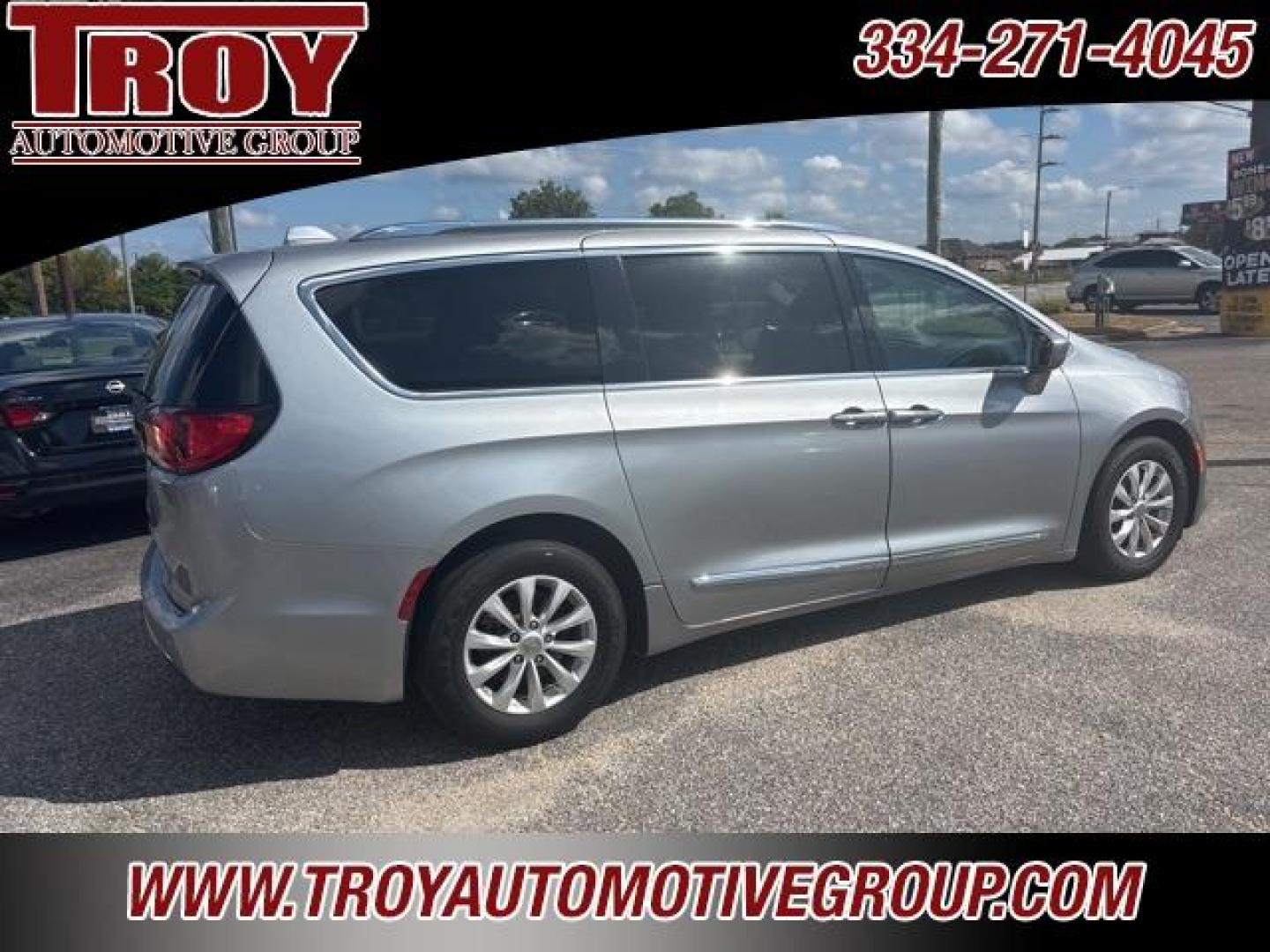 2018 Billet Silver Metallic Clearcoat /Black/Alloy Chrysler Pacifica Touring L (2C4RC1BG0JR) with an 3.6L V6 24V VVT engine, Automatic transmission, located at 6812 Atlanta Hwy, Montgomery, AL, 36117, (334) 271-4045, 32.382118, -86.178673 - Billet Silver Metallic Clearcoat 2018 Chrysler Pacifica Touring L FWD 3.6L V6 24V VVT 9-Speed Automatic<br><br>Financing Available---Top Value for Trades.<br><br>19/28 City/Highway MPG<br><br><br>Awards:<br> * JD Power Automotive Performance, Execution and Layout (APEAL) Study * 2018 KBB.com Best - Photo#3