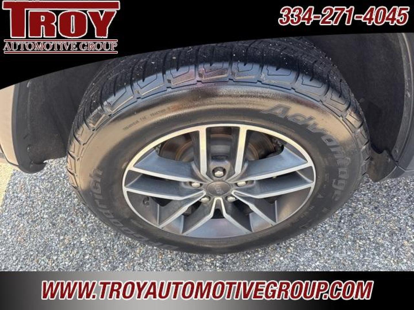 2019 Granite Crystal Metallic Clearcoat /Black Jeep Grand Cherokee Limited (1C4RJEBG6KC) with an 3.6L V6 24V VVT engine, Automatic transmission, located at 6812 Atlanta Hwy, Montgomery, AL, 36117, (334) 271-4045, 32.382118, -86.178673 - Photo#17