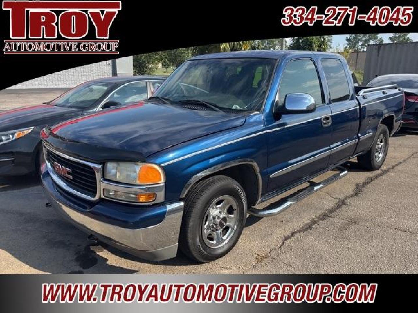 2002 Indigo Blue Metallic /Graphite GMC Sierra 1500 SLE (2GTEC19V221) with an Vortec 4.8L V8 SFI engine, Automatic transmission, located at 6812 Atlanta Hwy, Montgomery, AL, 36117, (334) 271-4045, 32.382118, -86.178673 - Priced below KBB Fair Purchase Price!<br><br>Indigo Blue Metallic 2002 GMC Sierra 1500 SLE RWD Vortec 4.8L V8 SFI 4-Speed Automatic with Overdrive<br><br>Financing Available---Top Value for Trades. - Photo#4