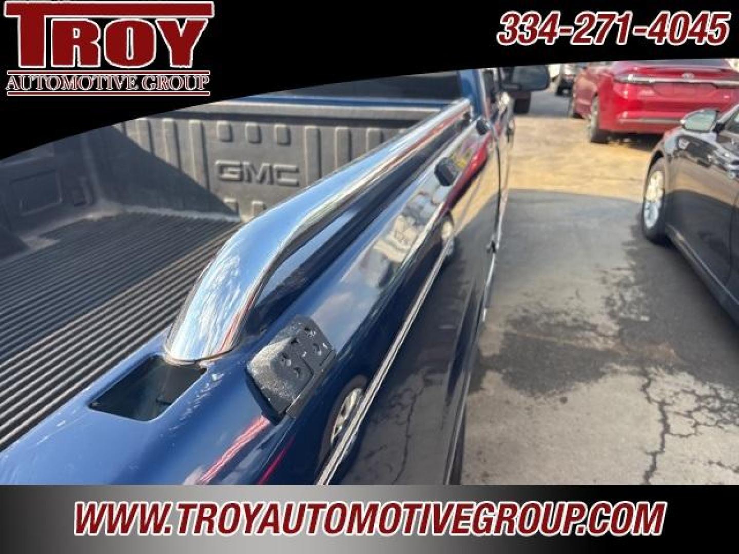 2002 Indigo Blue Metallic /Graphite GMC Sierra 1500 SLE (2GTEC19V221) with an Vortec 4.8L V8 SFI engine, Automatic transmission, located at 6812 Atlanta Hwy, Montgomery, AL, 36117, (334) 271-4045, 32.382118, -86.178673 - Priced below KBB Fair Purchase Price!<br><br>Indigo Blue Metallic 2002 GMC Sierra 1500 SLE RWD Vortec 4.8L V8 SFI 4-Speed Automatic with Overdrive<br><br>Financing Available---Top Value for Trades. - Photo#11
