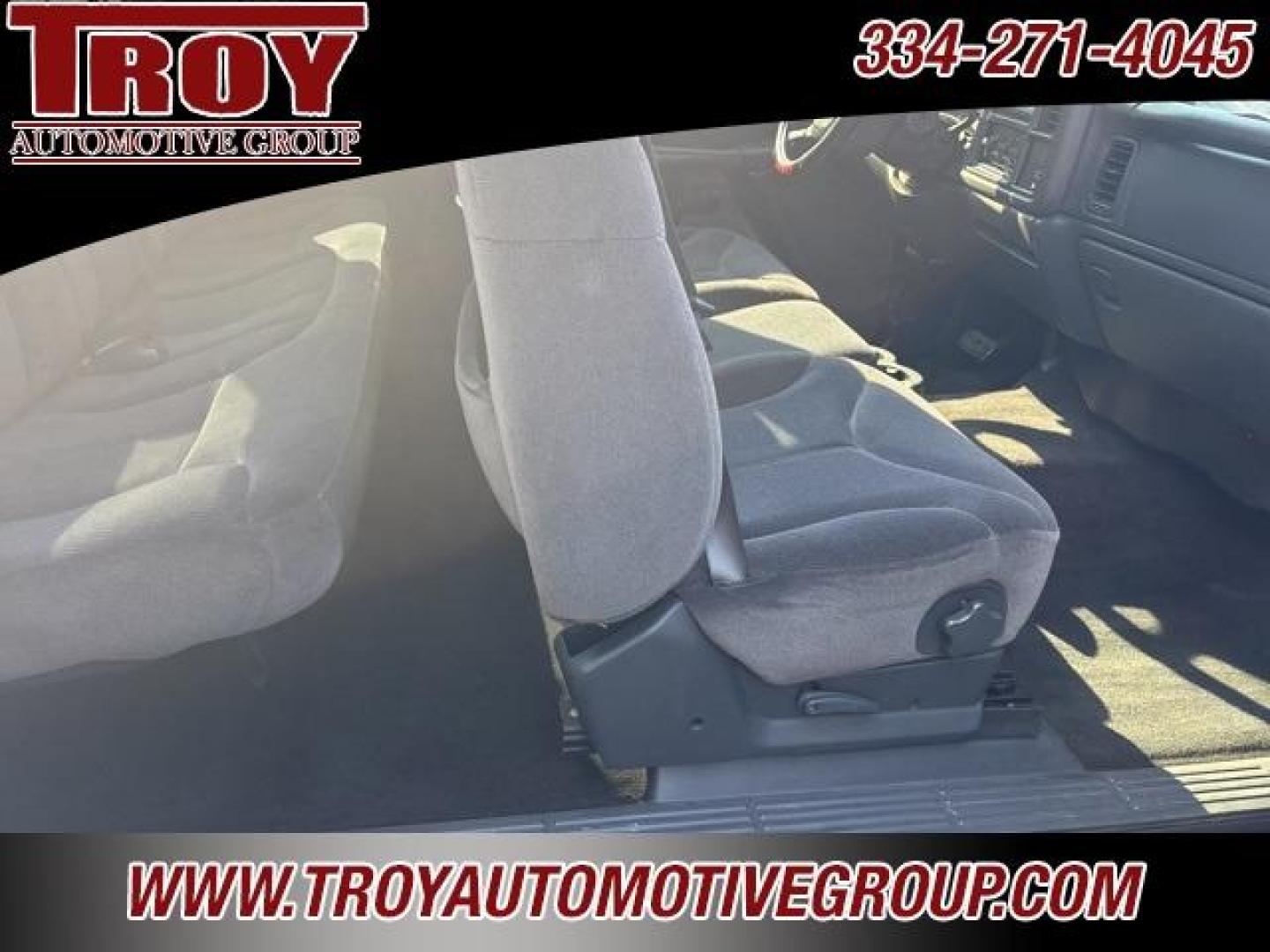 2002 Indigo Blue Metallic /Graphite GMC Sierra 1500 SLE (2GTEC19V221) with an Vortec 4.8L V8 SFI engine, Automatic transmission, located at 6812 Atlanta Hwy, Montgomery, AL, 36117, (334) 271-4045, 32.382118, -86.178673 - Priced below KBB Fair Purchase Price!<br><br>Indigo Blue Metallic 2002 GMC Sierra 1500 SLE RWD Vortec 4.8L V8 SFI 4-Speed Automatic with Overdrive<br><br>Financing Available---Top Value for Trades. - Photo#14