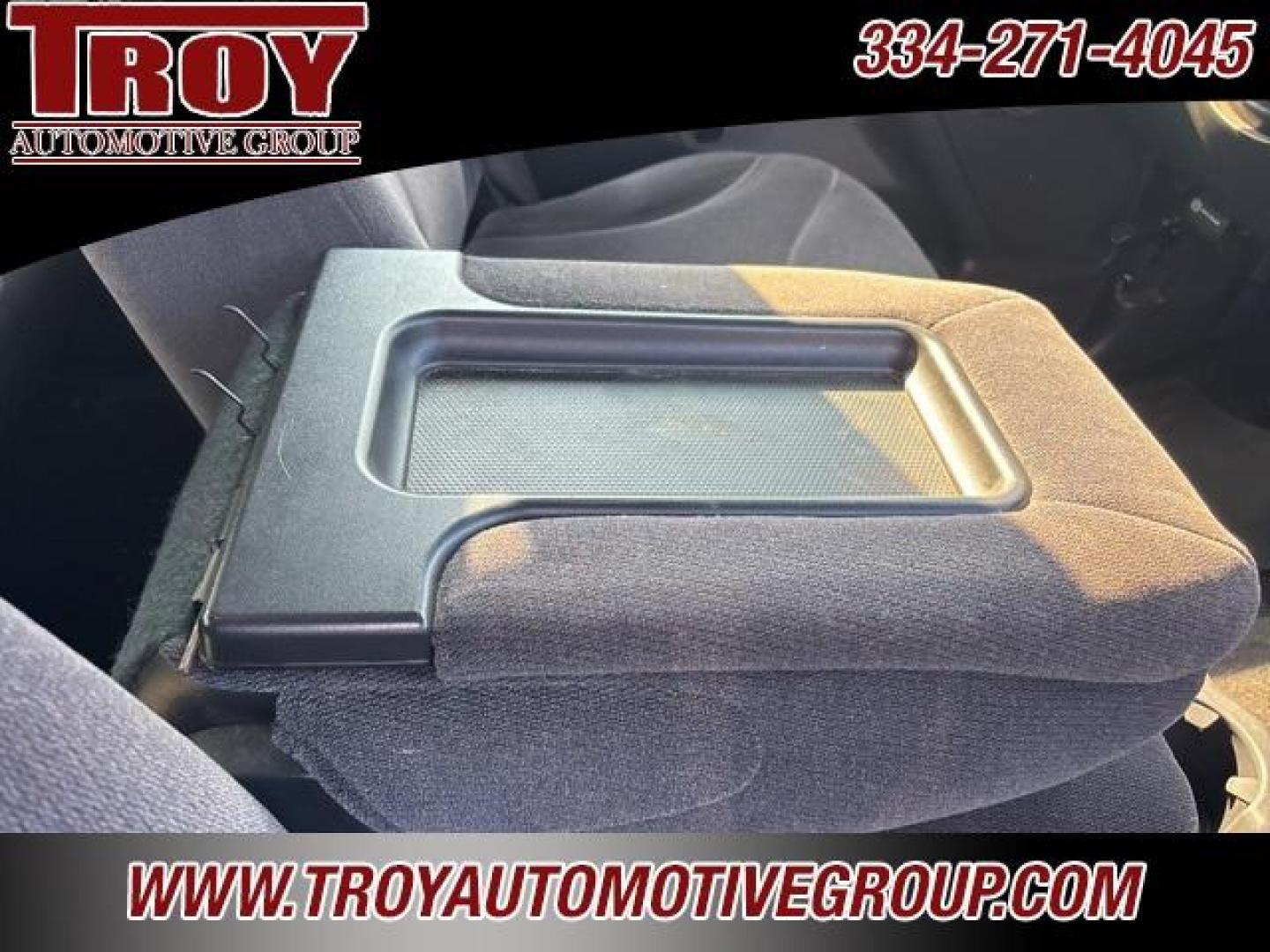 2002 Indigo Blue Metallic /Graphite GMC Sierra 1500 SLE (2GTEC19V221) with an Vortec 4.8L V8 SFI engine, Automatic transmission, located at 6812 Atlanta Hwy, Montgomery, AL, 36117, (334) 271-4045, 32.382118, -86.178673 - Priced below KBB Fair Purchase Price!<br><br>Indigo Blue Metallic 2002 GMC Sierra 1500 SLE RWD Vortec 4.8L V8 SFI 4-Speed Automatic with Overdrive<br><br>Financing Available---Top Value for Trades. - Photo#16