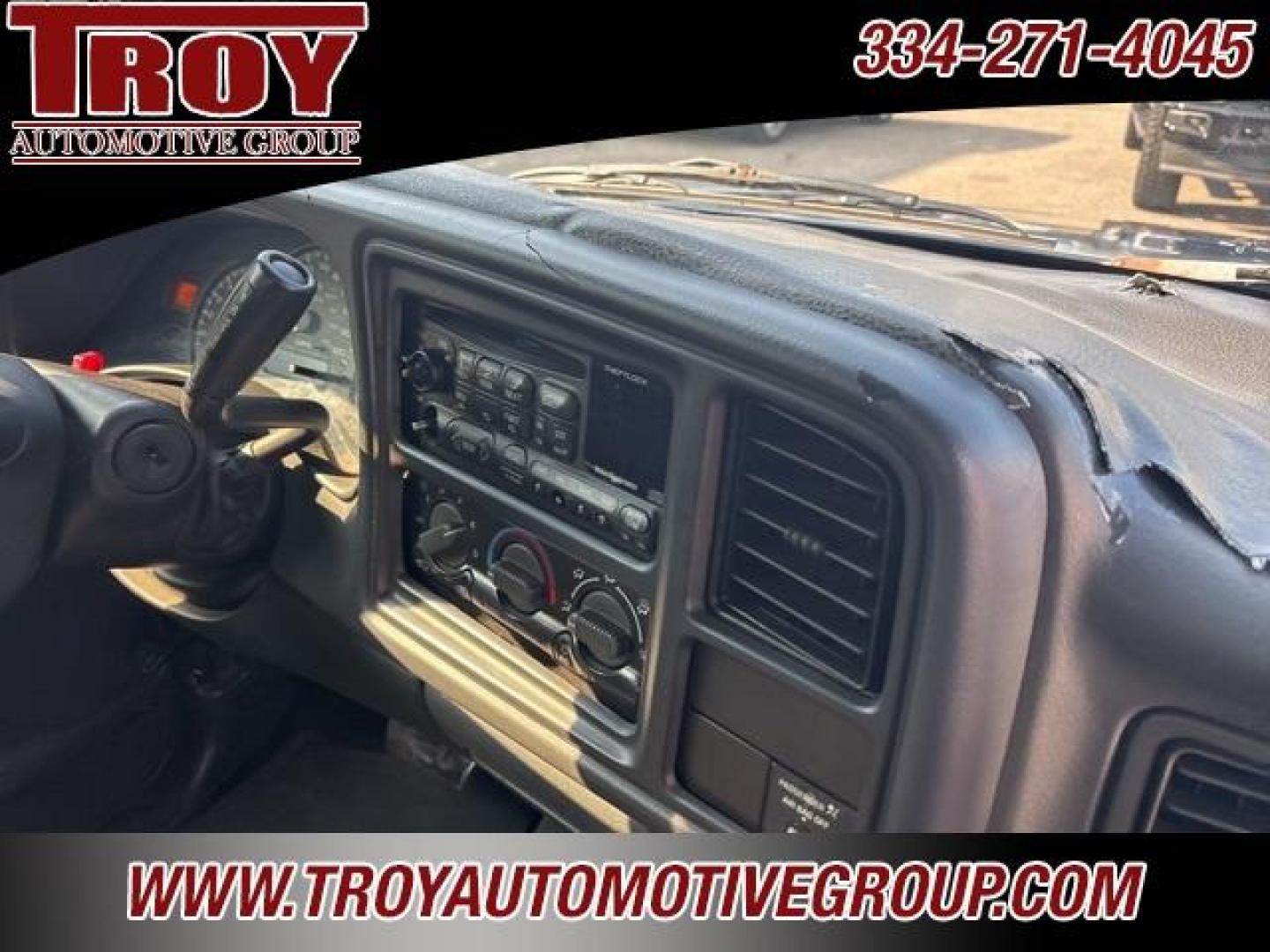 2002 Indigo Blue Metallic /Graphite GMC Sierra 1500 SLE (2GTEC19V221) with an Vortec 4.8L V8 SFI engine, Automatic transmission, located at 6812 Atlanta Hwy, Montgomery, AL, 36117, (334) 271-4045, 32.382118, -86.178673 - Priced below KBB Fair Purchase Price!<br><br>Indigo Blue Metallic 2002 GMC Sierra 1500 SLE RWD Vortec 4.8L V8 SFI 4-Speed Automatic with Overdrive<br><br>Financing Available---Top Value for Trades. - Photo#18