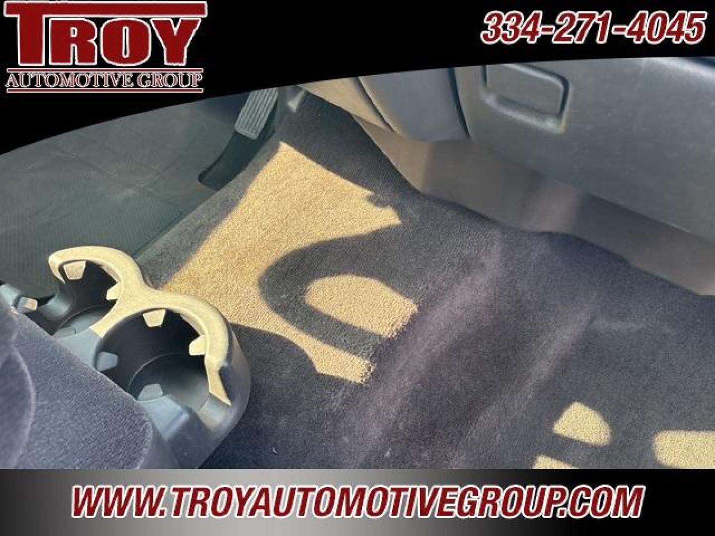 2002 Indigo Blue Metallic /Graphite GMC Sierra 1500 SLE (2GTEC19V221) with an Vortec 4.8L V8 SFI engine, Automatic transmission, located at 6812 Atlanta Hwy, Montgomery, AL, 36117, (334) 271-4045, 32.382118, -86.178673 - Priced below KBB Fair Purchase Price!<br><br>Indigo Blue Metallic 2002 GMC Sierra 1500 SLE RWD Vortec 4.8L V8 SFI 4-Speed Automatic with Overdrive<br><br>Financing Available---Top Value for Trades. - Photo#19