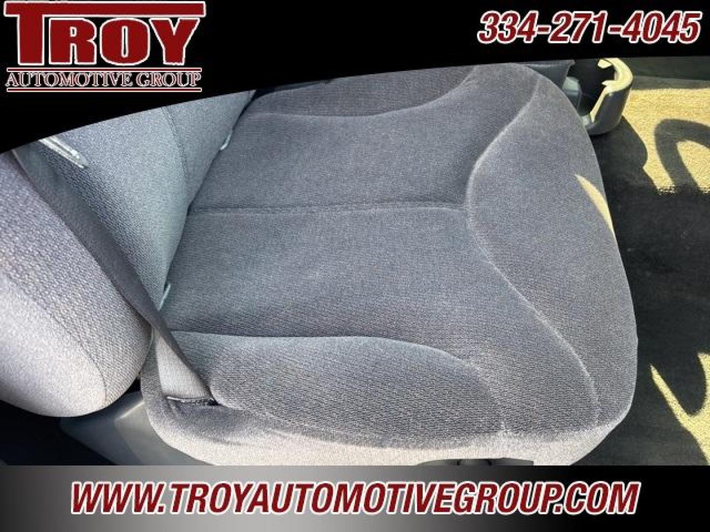 2002 Indigo Blue Metallic /Graphite GMC Sierra 1500 SLE (2GTEC19V221) with an Vortec 4.8L V8 SFI engine, Automatic transmission, located at 6812 Atlanta Hwy, Montgomery, AL, 36117, (334) 271-4045, 32.382118, -86.178673 - Priced below KBB Fair Purchase Price!<br><br>Indigo Blue Metallic 2002 GMC Sierra 1500 SLE RWD Vortec 4.8L V8 SFI 4-Speed Automatic with Overdrive<br><br>Financing Available---Top Value for Trades. - Photo#20