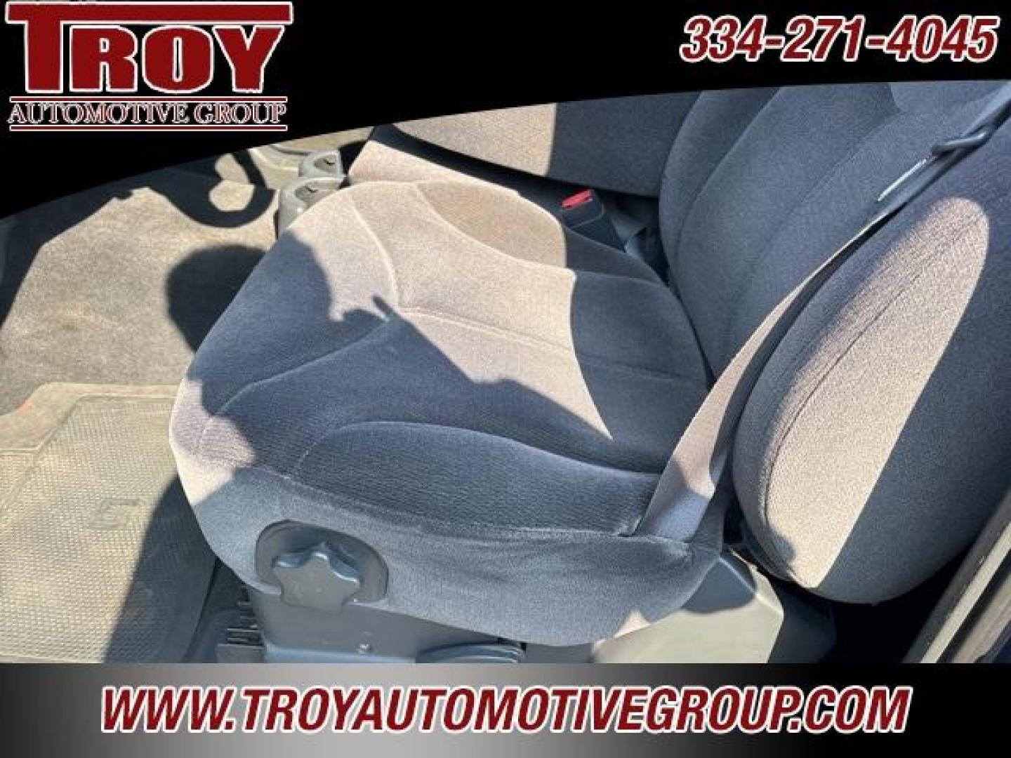 2002 Indigo Blue Metallic /Graphite GMC Sierra 1500 SLE (2GTEC19V221) with an Vortec 4.8L V8 SFI engine, Automatic transmission, located at 6812 Atlanta Hwy, Montgomery, AL, 36117, (334) 271-4045, 32.382118, -86.178673 - Priced below KBB Fair Purchase Price!<br><br>Indigo Blue Metallic 2002 GMC Sierra 1500 SLE RWD Vortec 4.8L V8 SFI 4-Speed Automatic with Overdrive<br><br>Financing Available---Top Value for Trades. - Photo#23