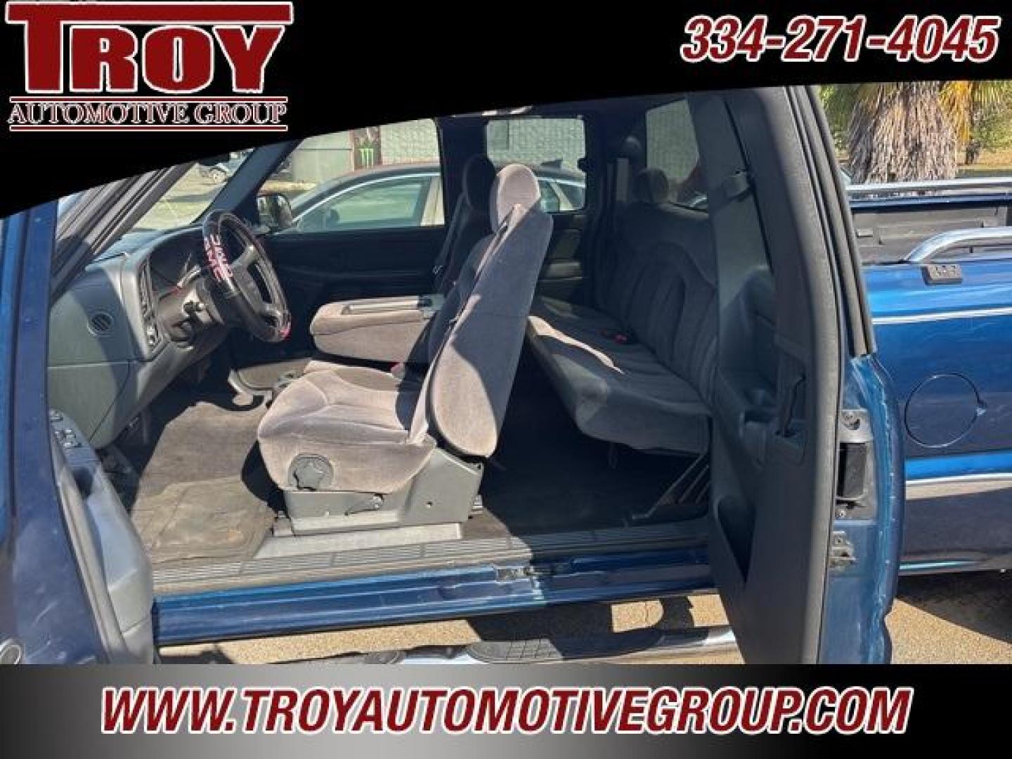 2002 Indigo Blue Metallic /Graphite GMC Sierra 1500 SLE (2GTEC19V221) with an Vortec 4.8L V8 SFI engine, Automatic transmission, located at 6812 Atlanta Hwy, Montgomery, AL, 36117, (334) 271-4045, 32.382118, -86.178673 - Priced below KBB Fair Purchase Price!<br><br>Indigo Blue Metallic 2002 GMC Sierra 1500 SLE RWD Vortec 4.8L V8 SFI 4-Speed Automatic with Overdrive<br><br>Financing Available---Top Value for Trades. - Photo#25