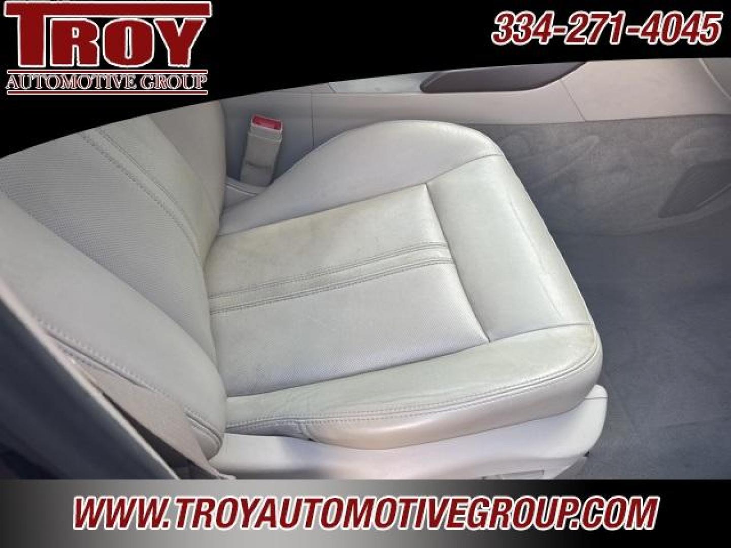 2015 Black Raven /Shale W/Brownstone Accents Cadillac SRX Luxury (3GYFNBE38FS) with an 3.6L V6 DGI DOHC VVT engine, Automatic transmission, located at 6812 Atlanta Hwy, Montgomery, AL, 36117, (334) 271-4045, 32.382118, -86.178673 - New Tires!!<br>Power Sunroof! - Photo#25